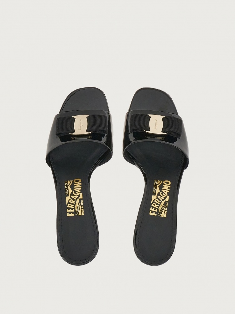 Ferragamo Glo 55 Womens Patent Embellished Heels In Black