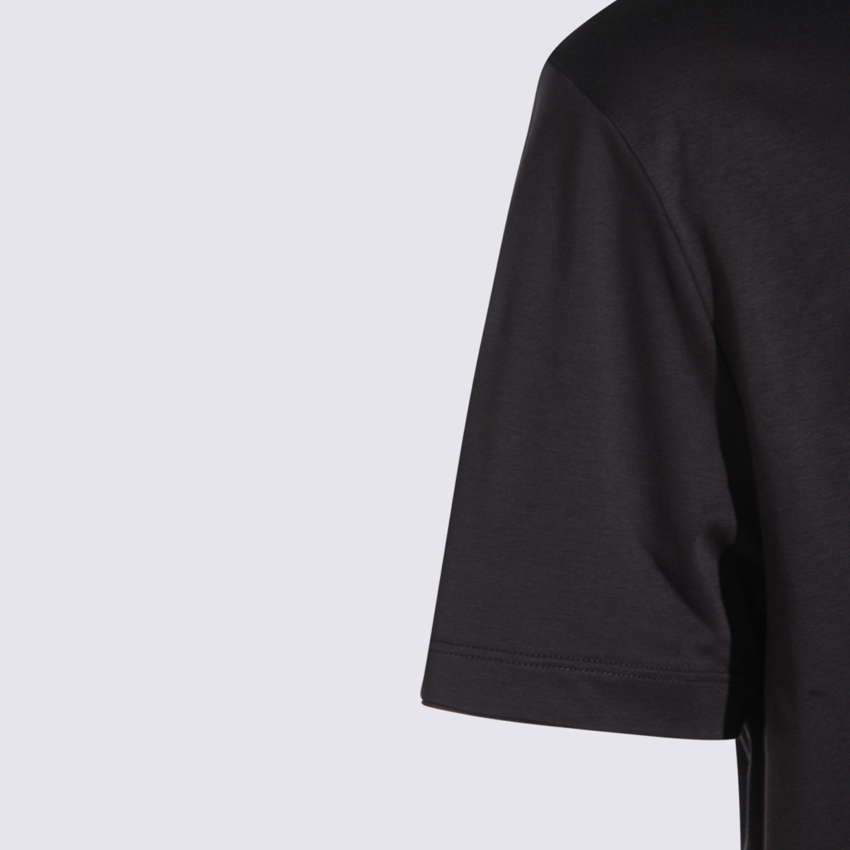 Eleventy Crew Neck Plain Design Short Sleeves In Black