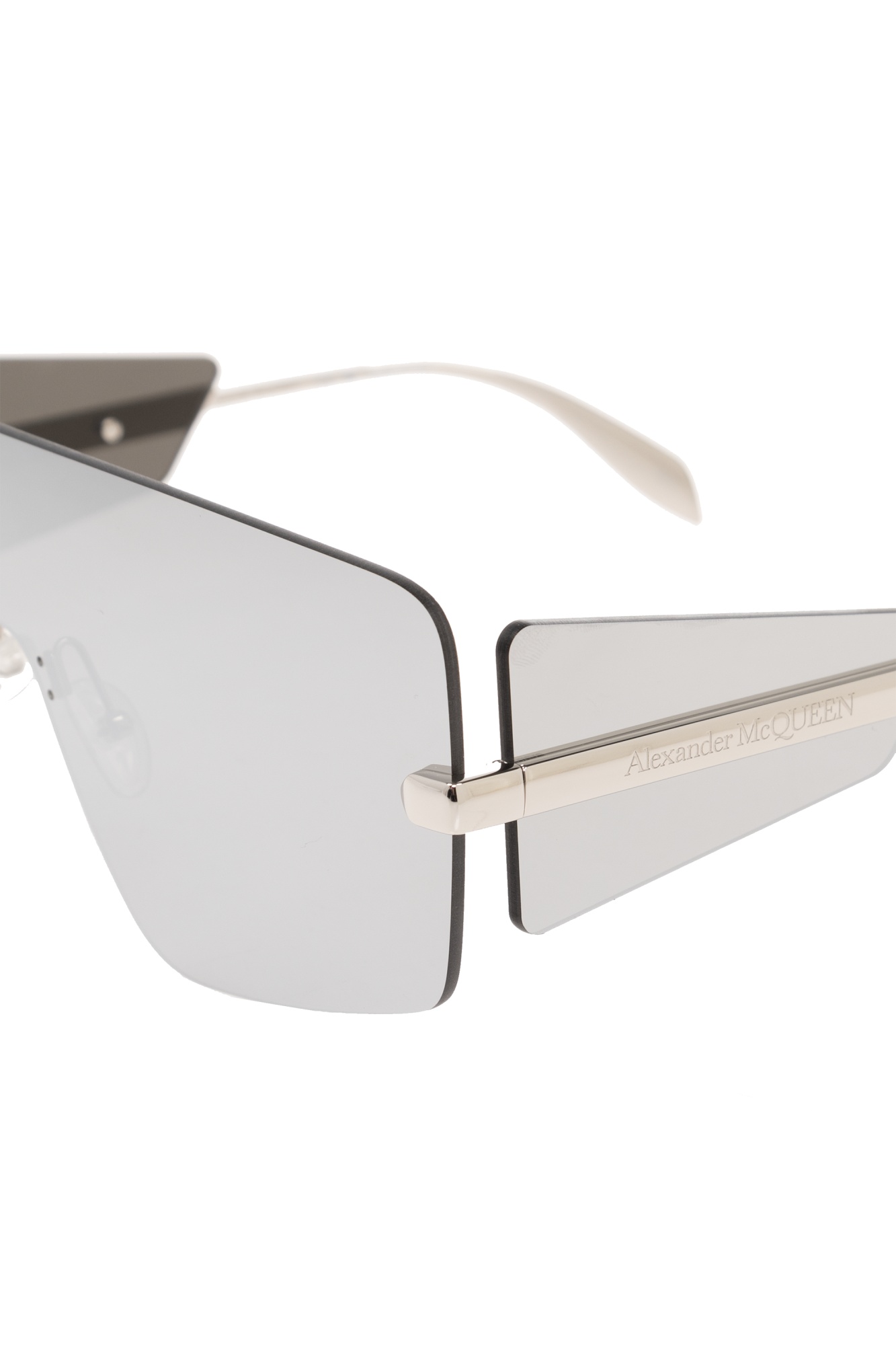 Alexander Mcqueen Eyewear Futuristic Shield Sunglasses In White