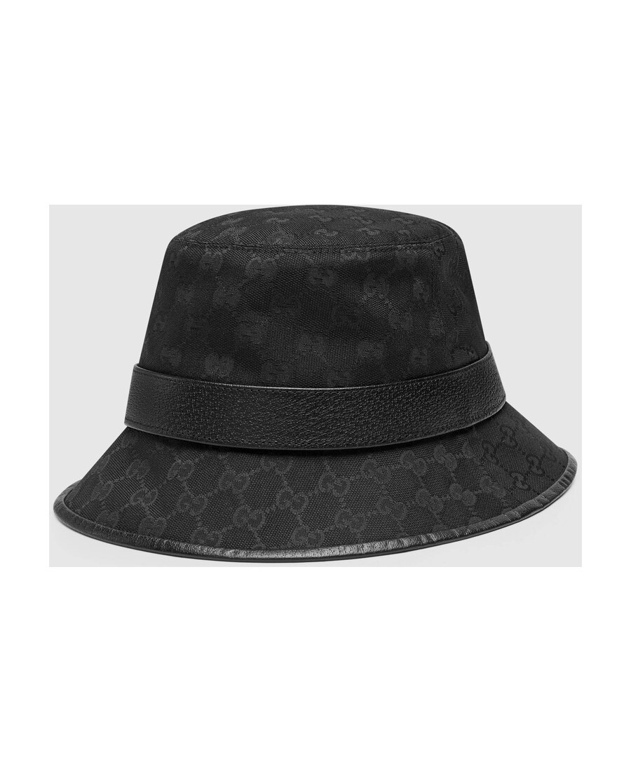 Gucci Gg Supreme Bucket Hat In Black