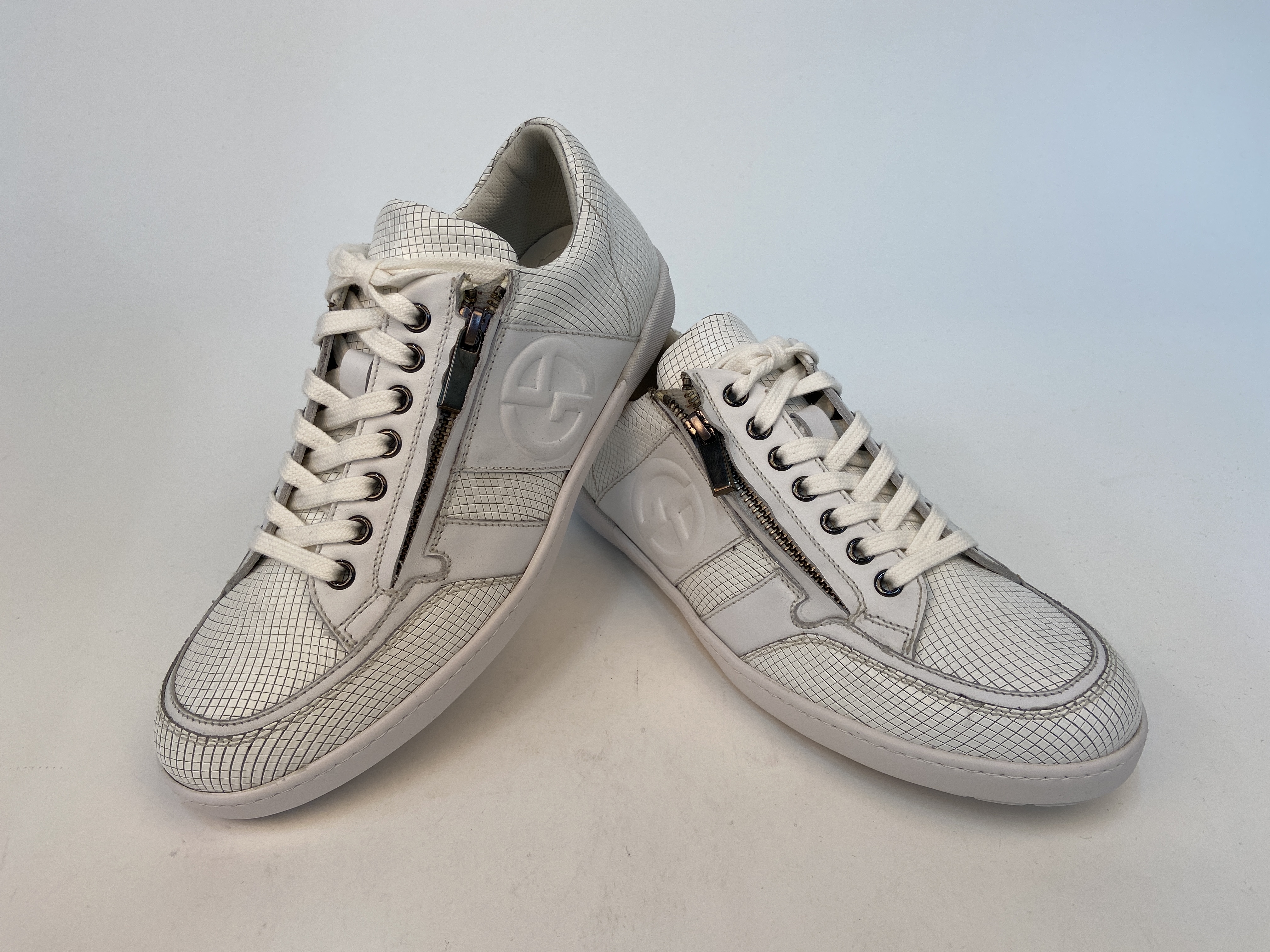 Giorgio Armani Logo Casual Sports Shoes In Gray