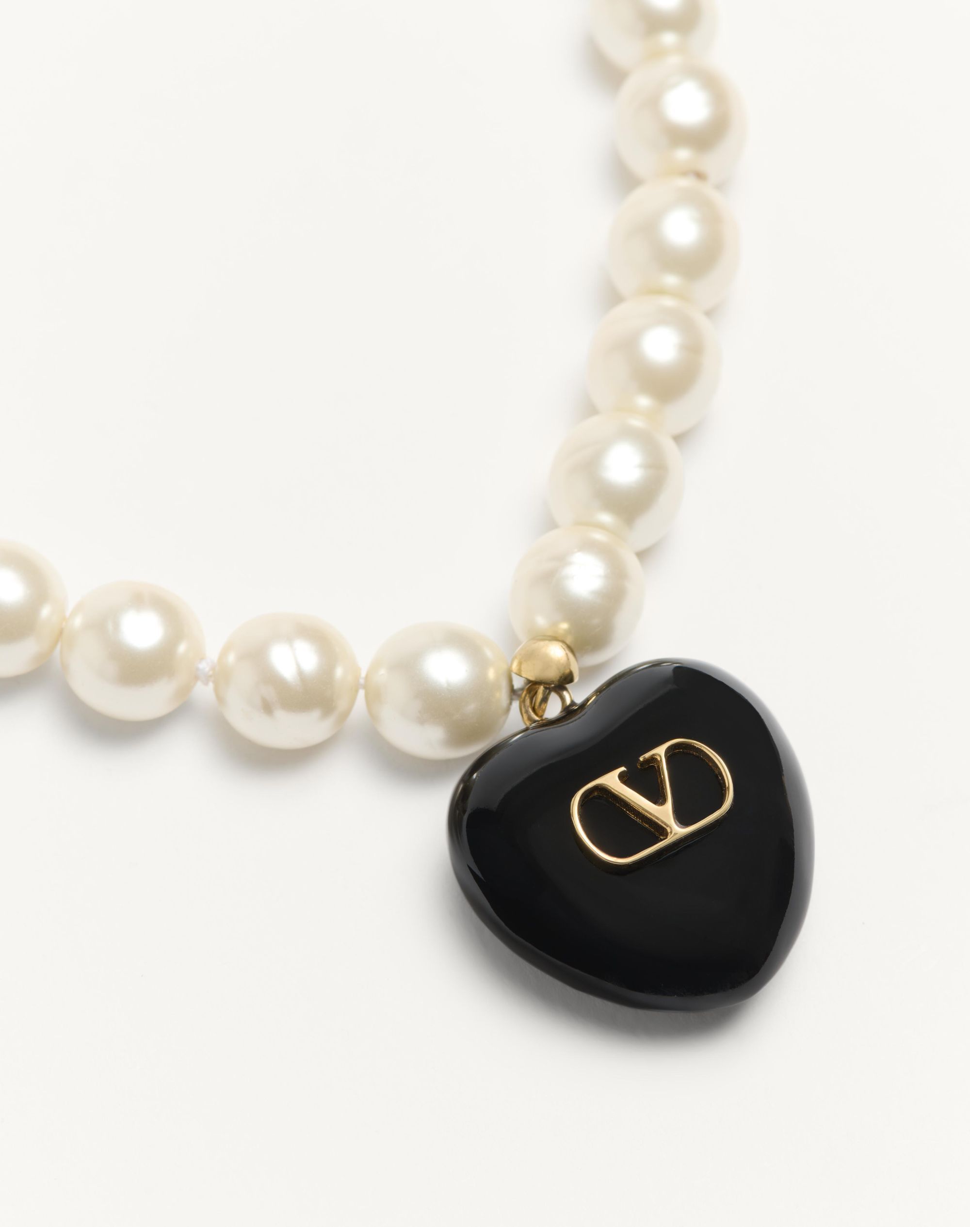 Valentino Enameled Coeur Royal Pearl Necklace In Yellow