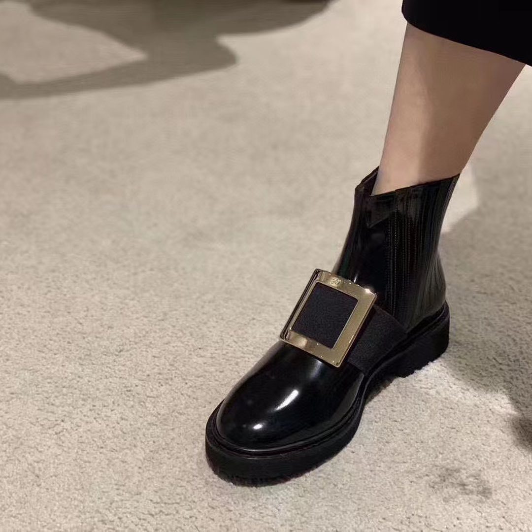 Roger Vivier Viv Ranger Embellished Patent-leather Chelsea Boots In Black