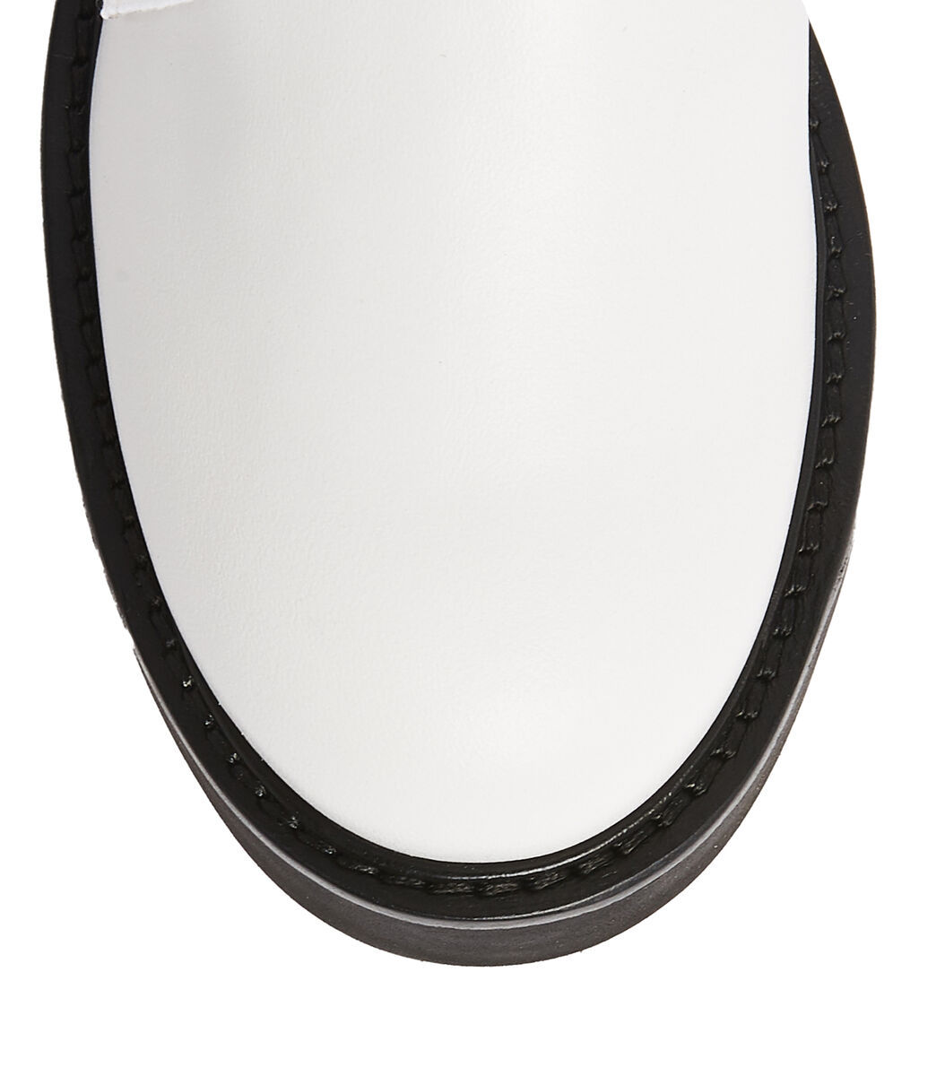 Stuart Weitzman Round-headed Boots
