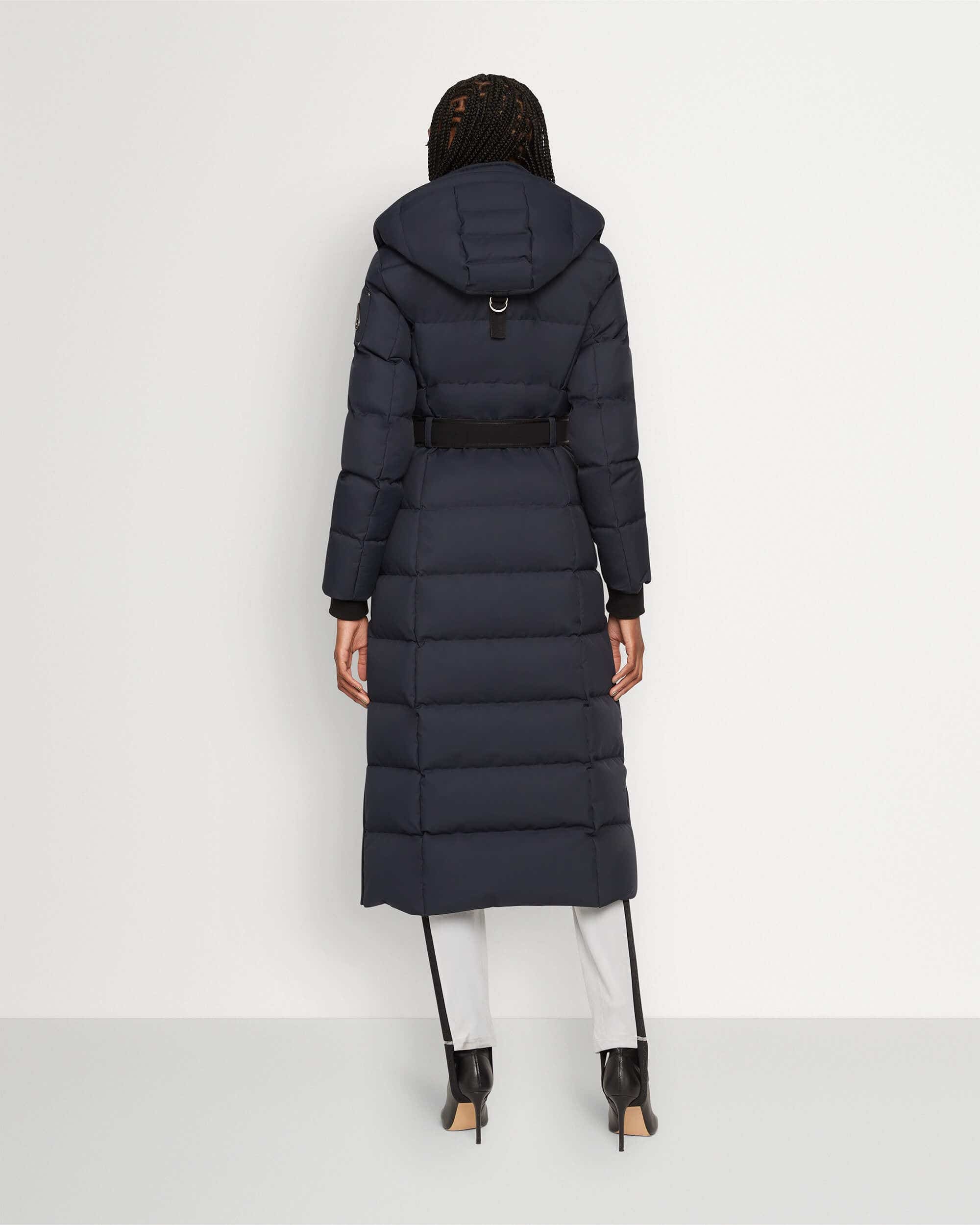 Moose Knuckles Long-sleeved Down Jacket In Black