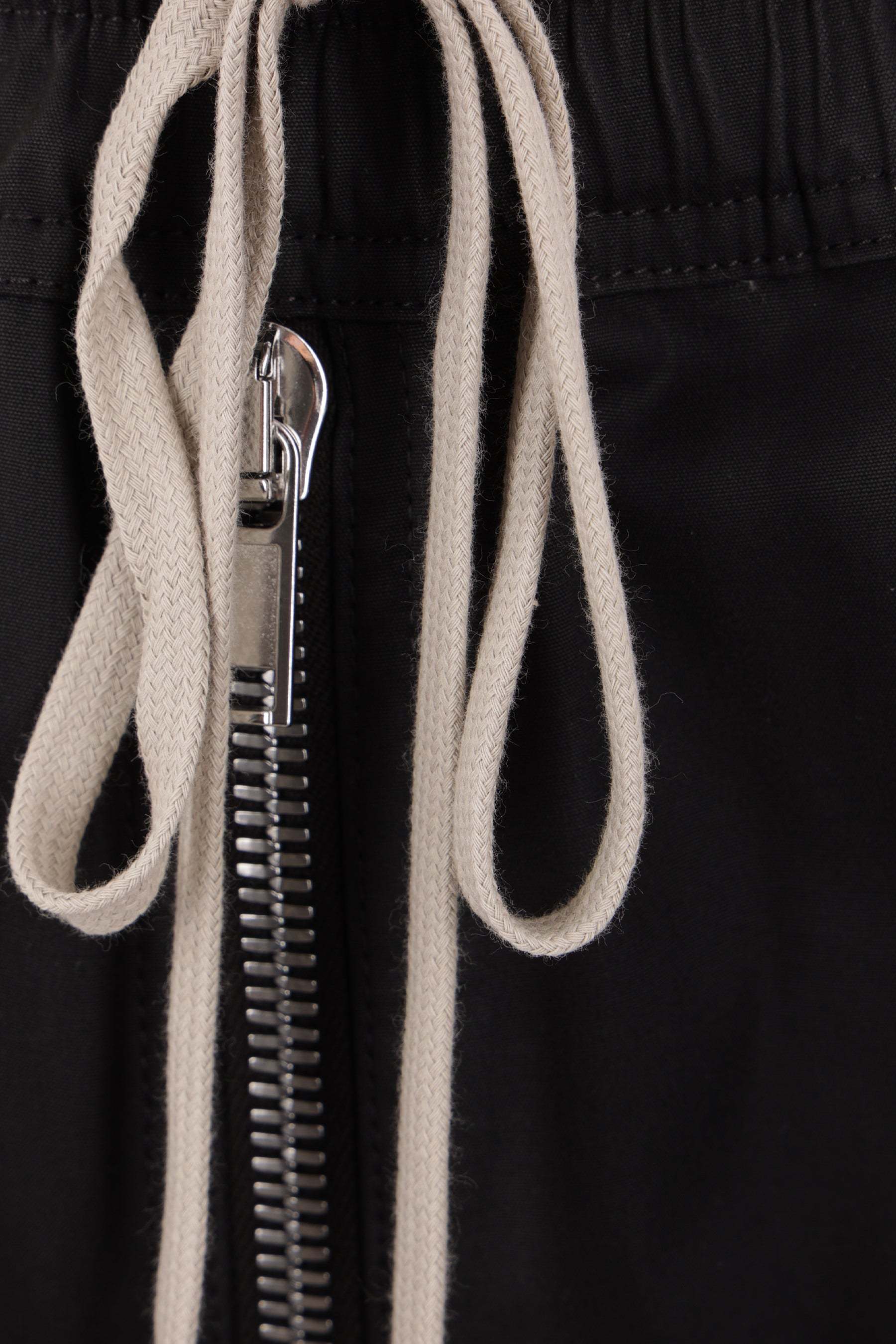 Rick Owens Straight Cut Shorts Buttoned Front Back Pocket In Black