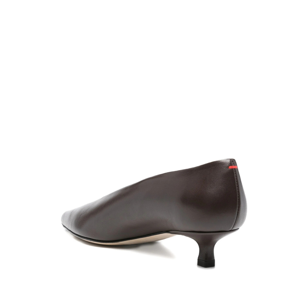 Aeyde Pointed Low Heels In Brown