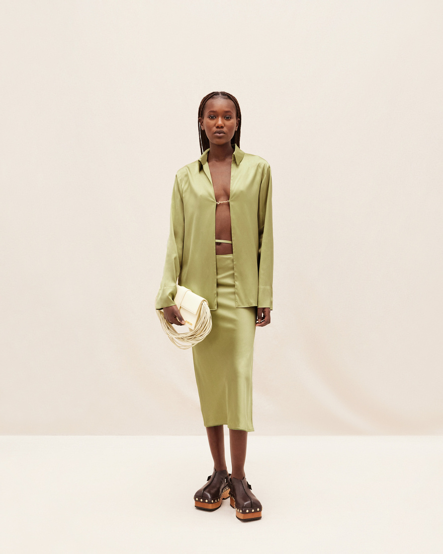 Jacquemus Notte Logo Plaque Blouse In Green