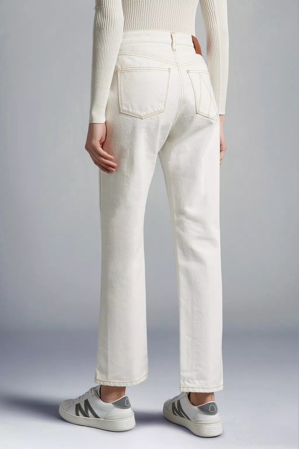 MONCLER STRAIGHT LEG JEANS 