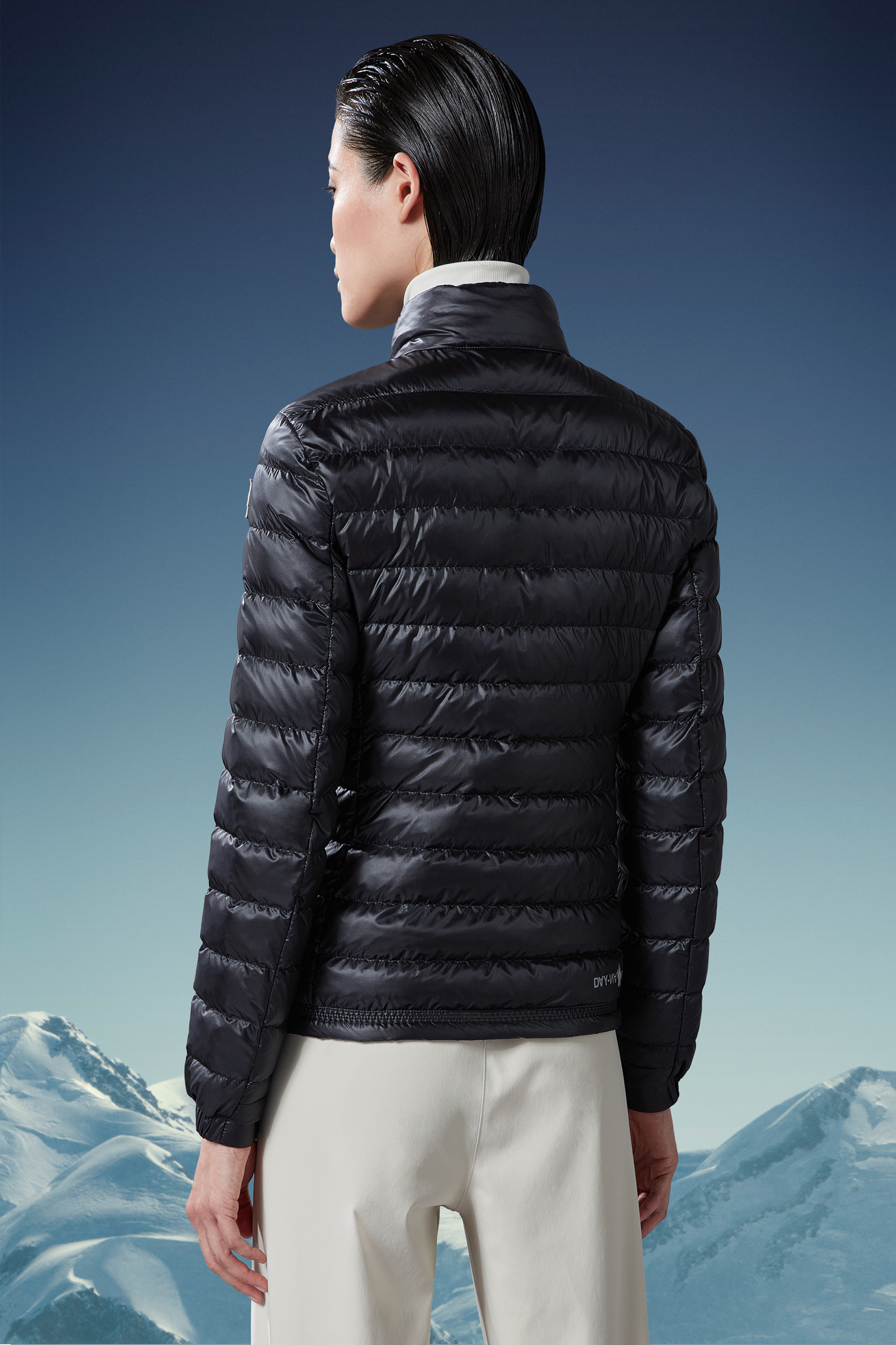 Moncler Logo-patch Padded-design Jacket In Black