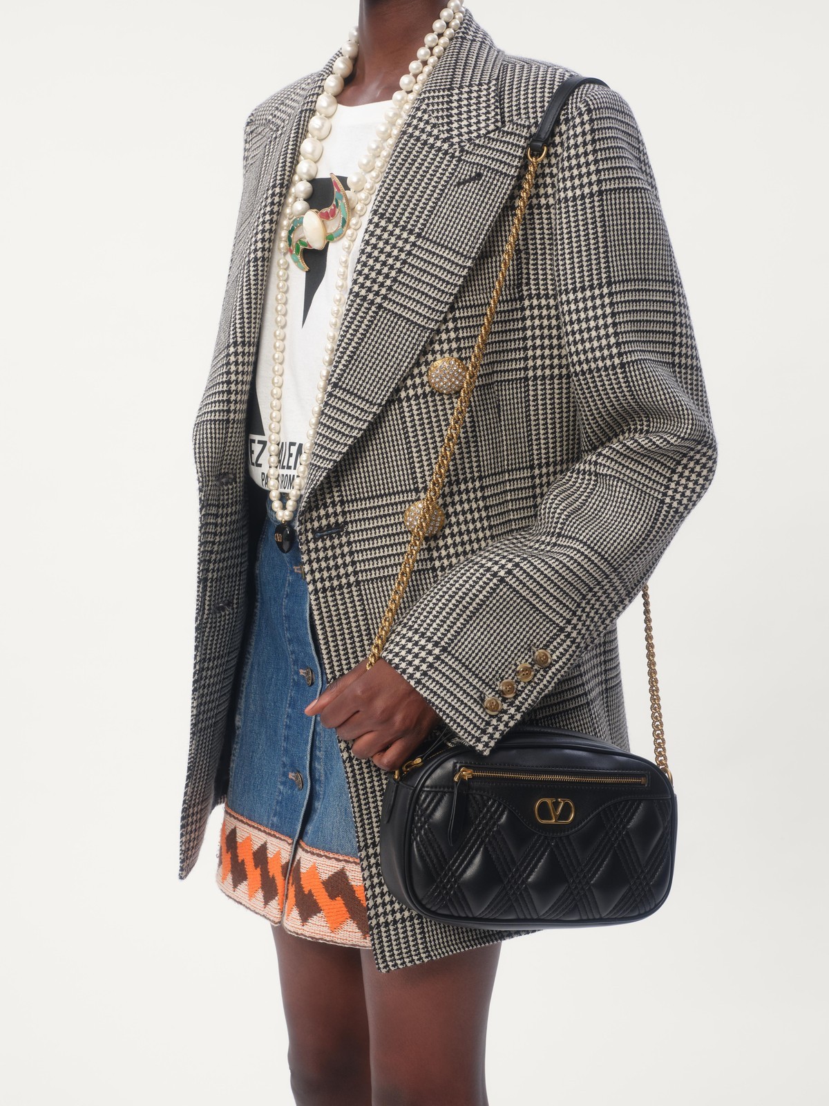 Valentino Quilted Shoulder Bag In Black