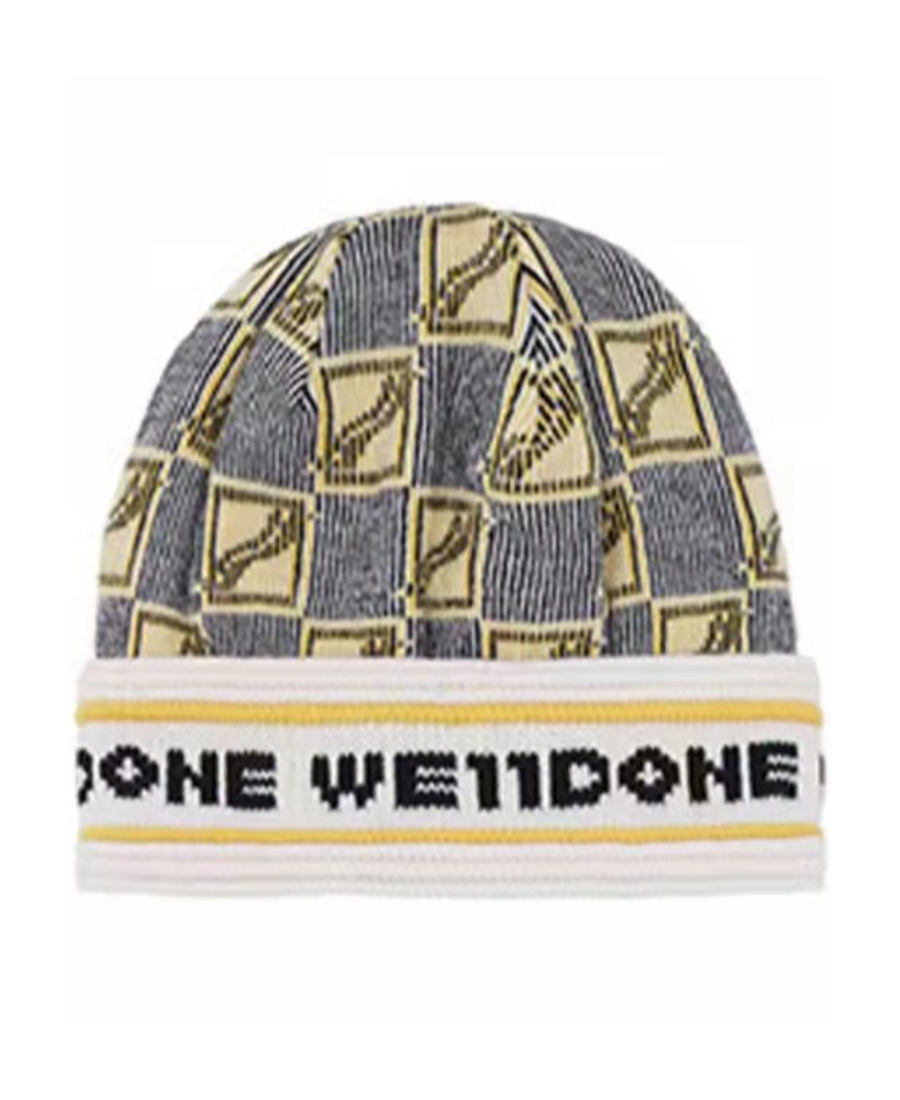 We11 Done Logo Printed Trimmed Hat In Multicolor