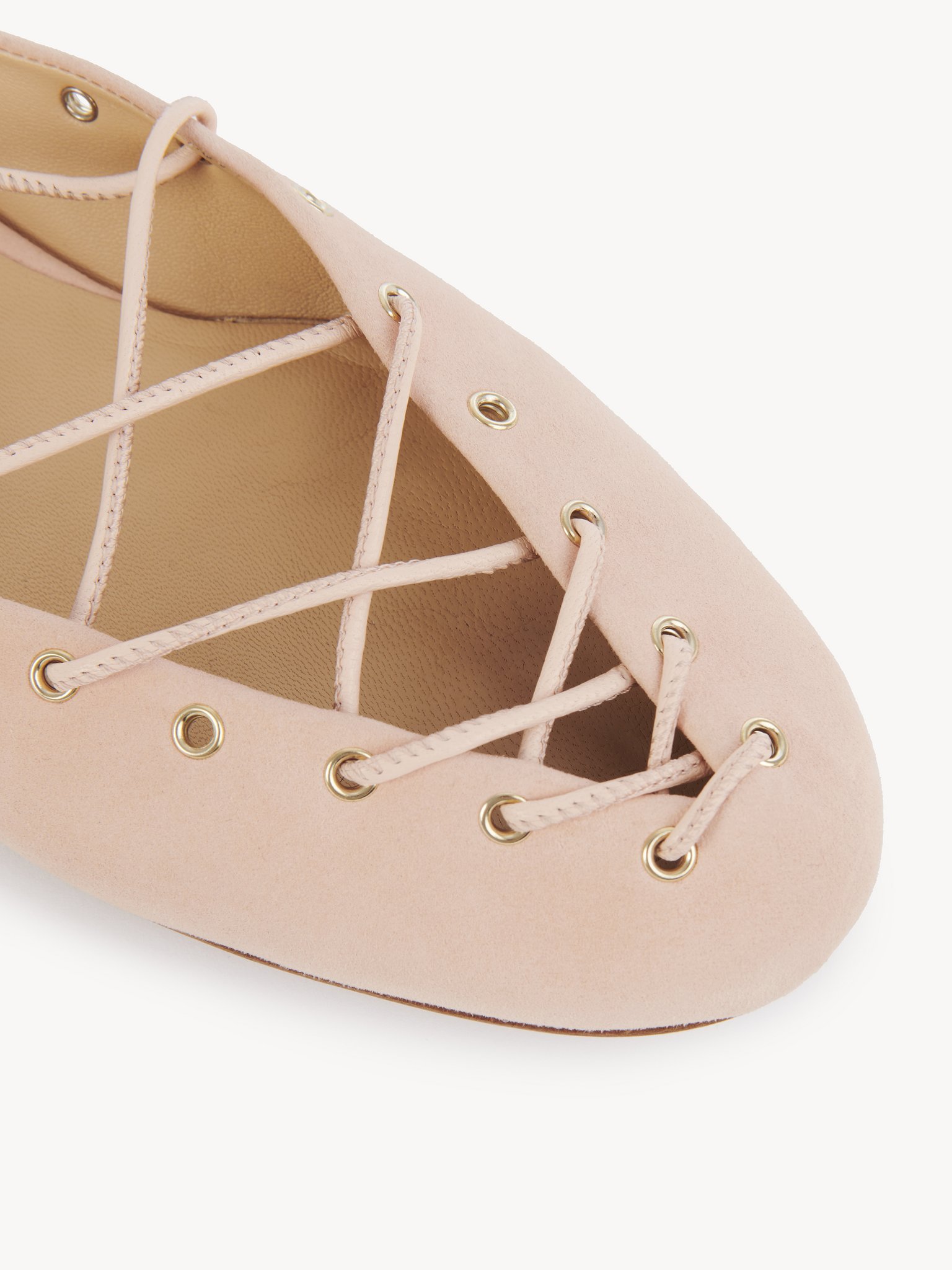 Chloé Ghillies Almond Toe Ballerina Shoes In Nude