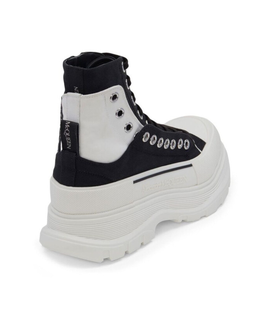 Alexander Mcqueen Alexander Mc Queen Tread Slick Ankle Boots In White