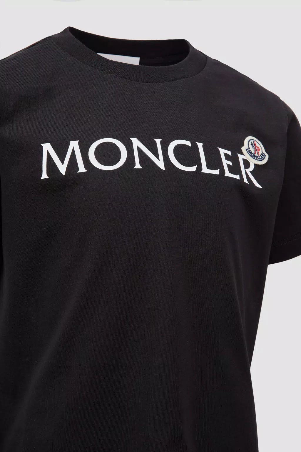 Moncler Enfant Logo Patch Crewneck T-shirt In Black