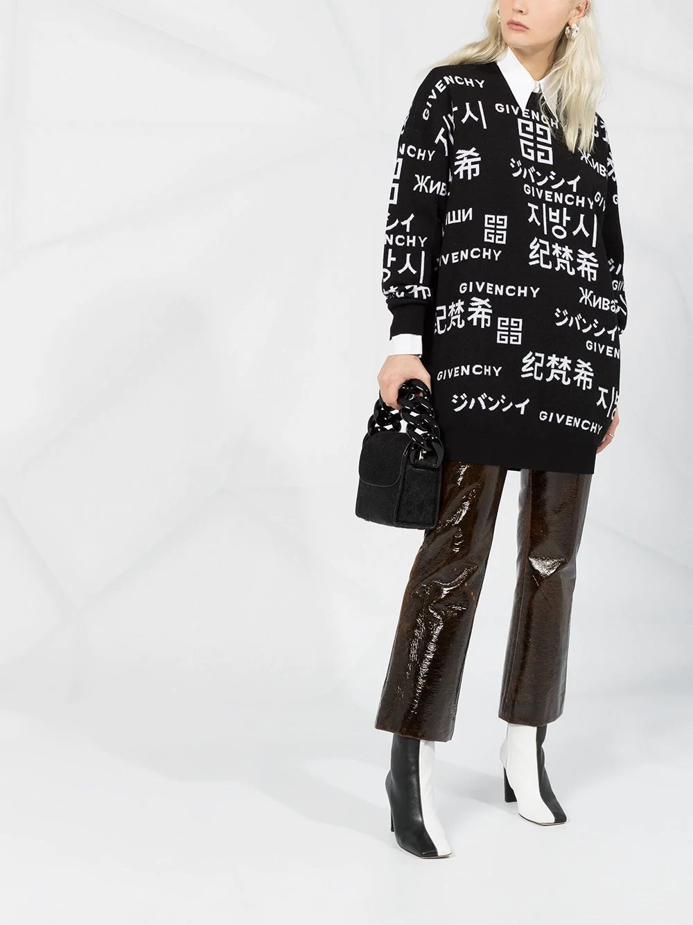Givenchy Logo Sweater In Black