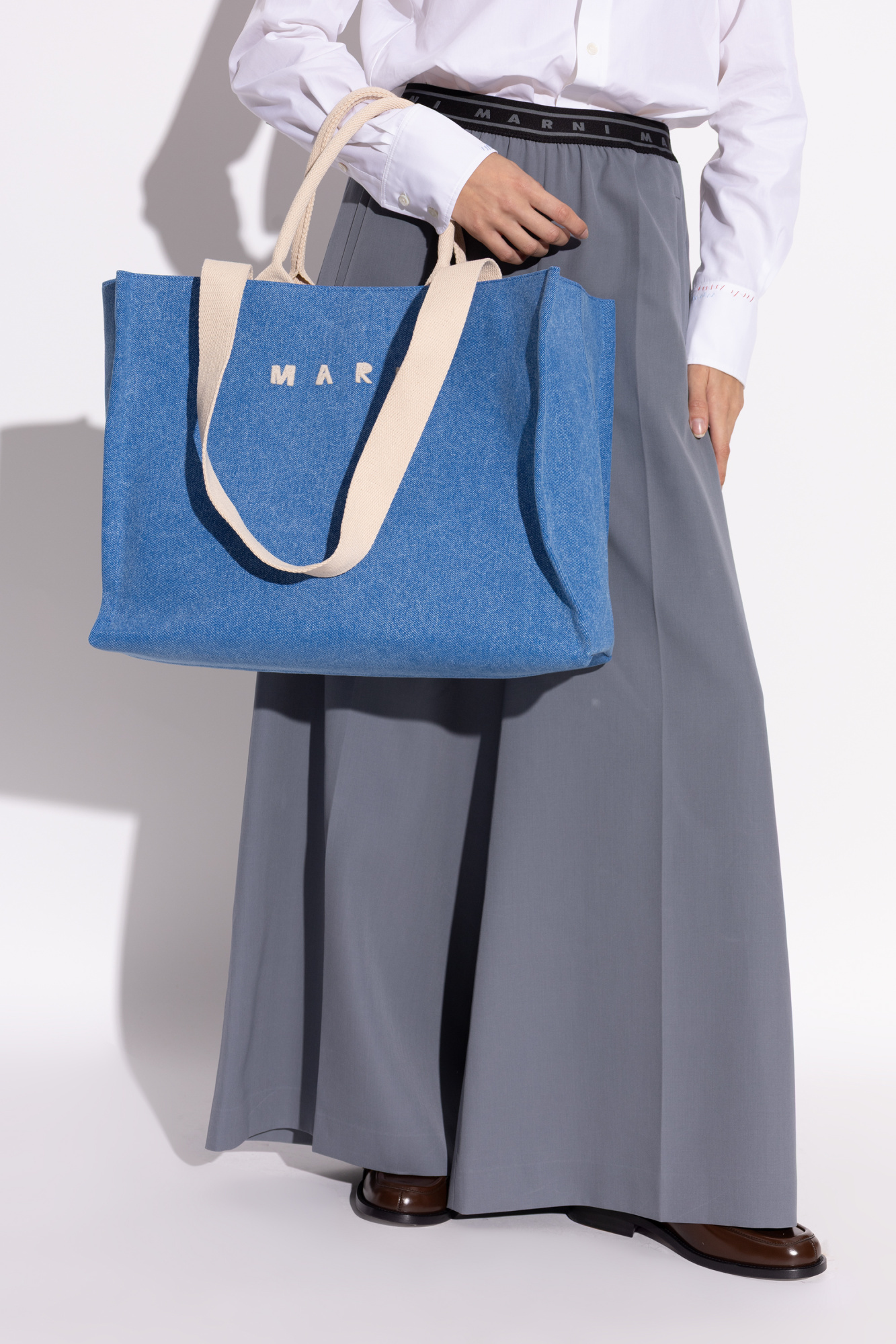 Marni Logo-detail Tote Bag In Blue