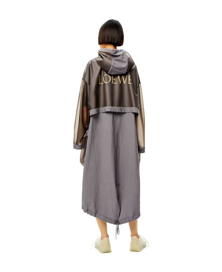 LOEWE LOGO-PRINT PANELLED HOODED COAT 