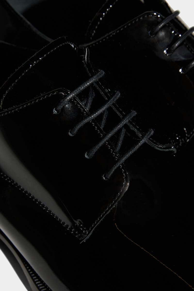 Dsquared2 High-shine Lace-up Shoes In Black