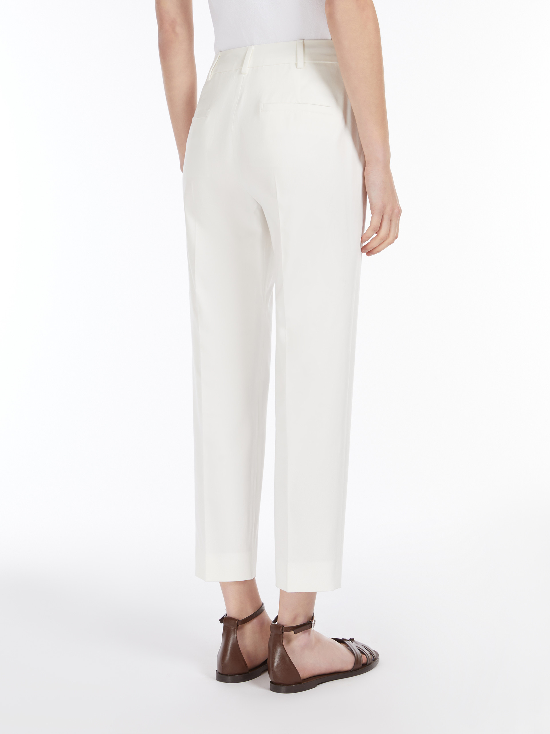 Max Mara Mincio Pleated Cropped Viscose Pants In White