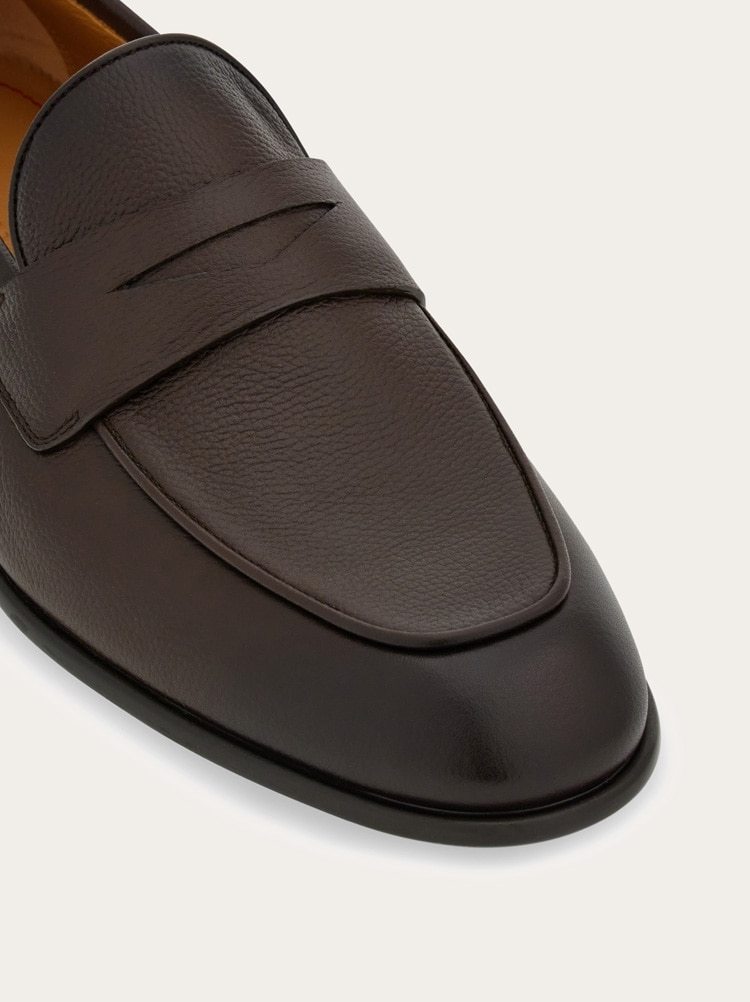 Ferragamo Leather Penny Loafers In Black