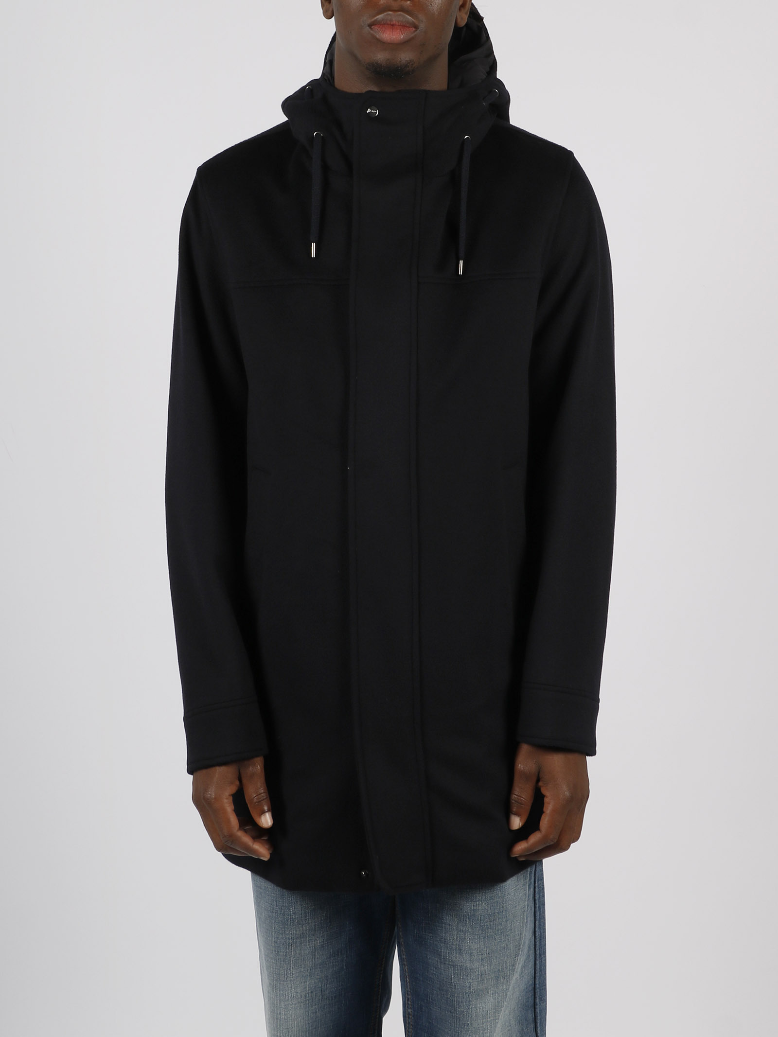 Herno Concealed-fastening Hooded Coat In Black
