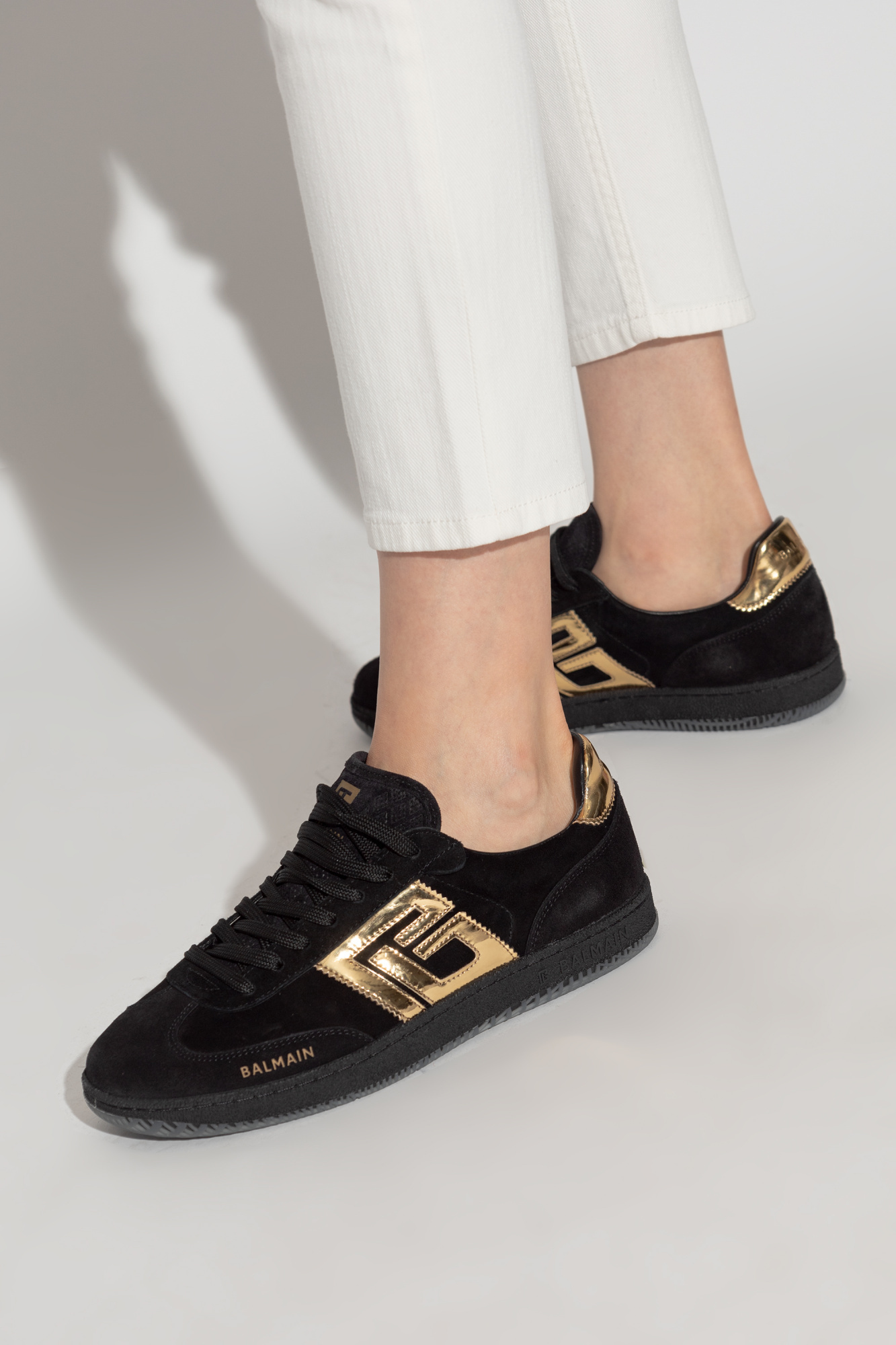 BALMAIN LACE-UP LOW-CUT SNEAKERS