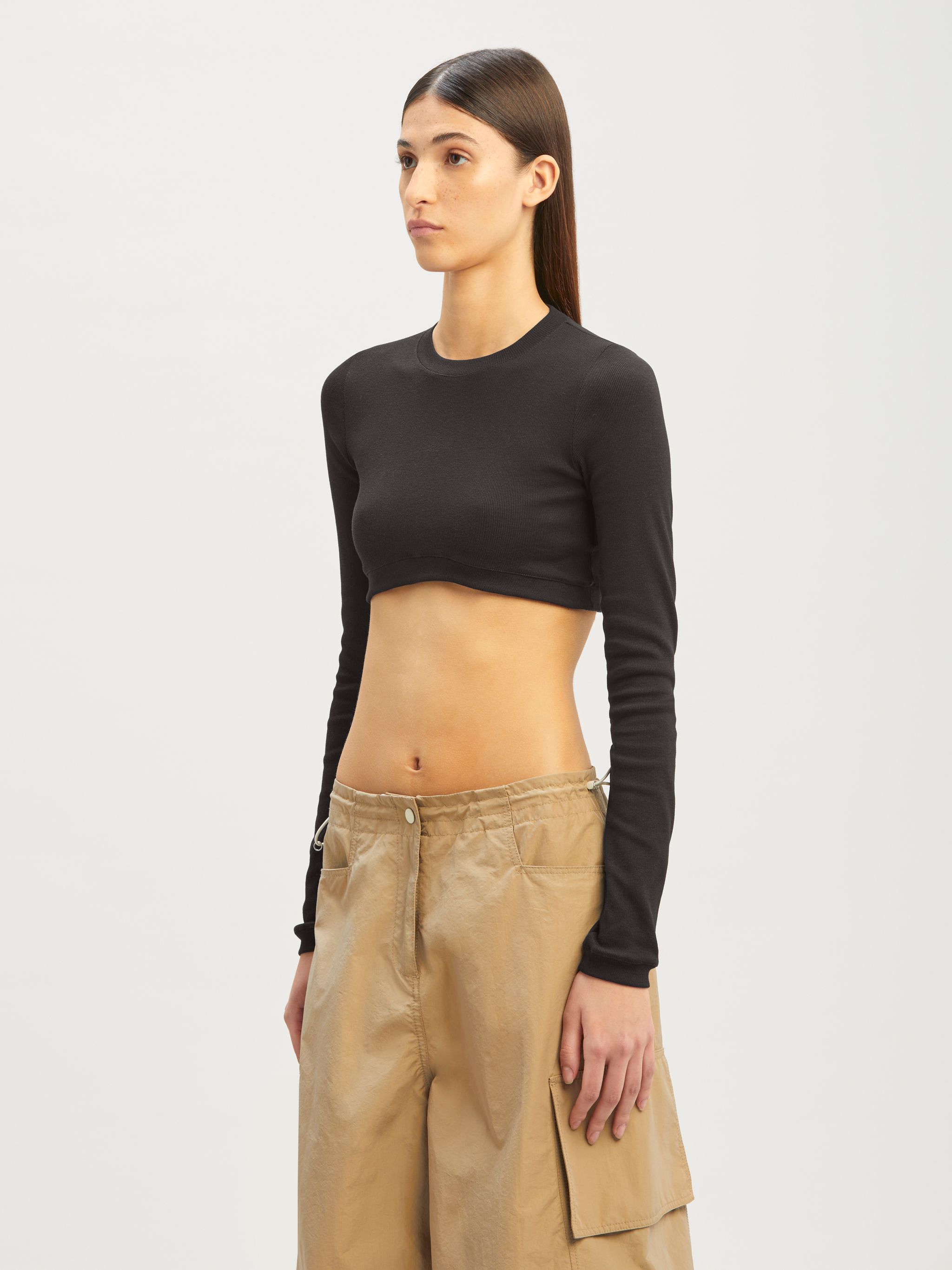 Palm Angels Crewneck Long-sleeved Cropped Top In Black