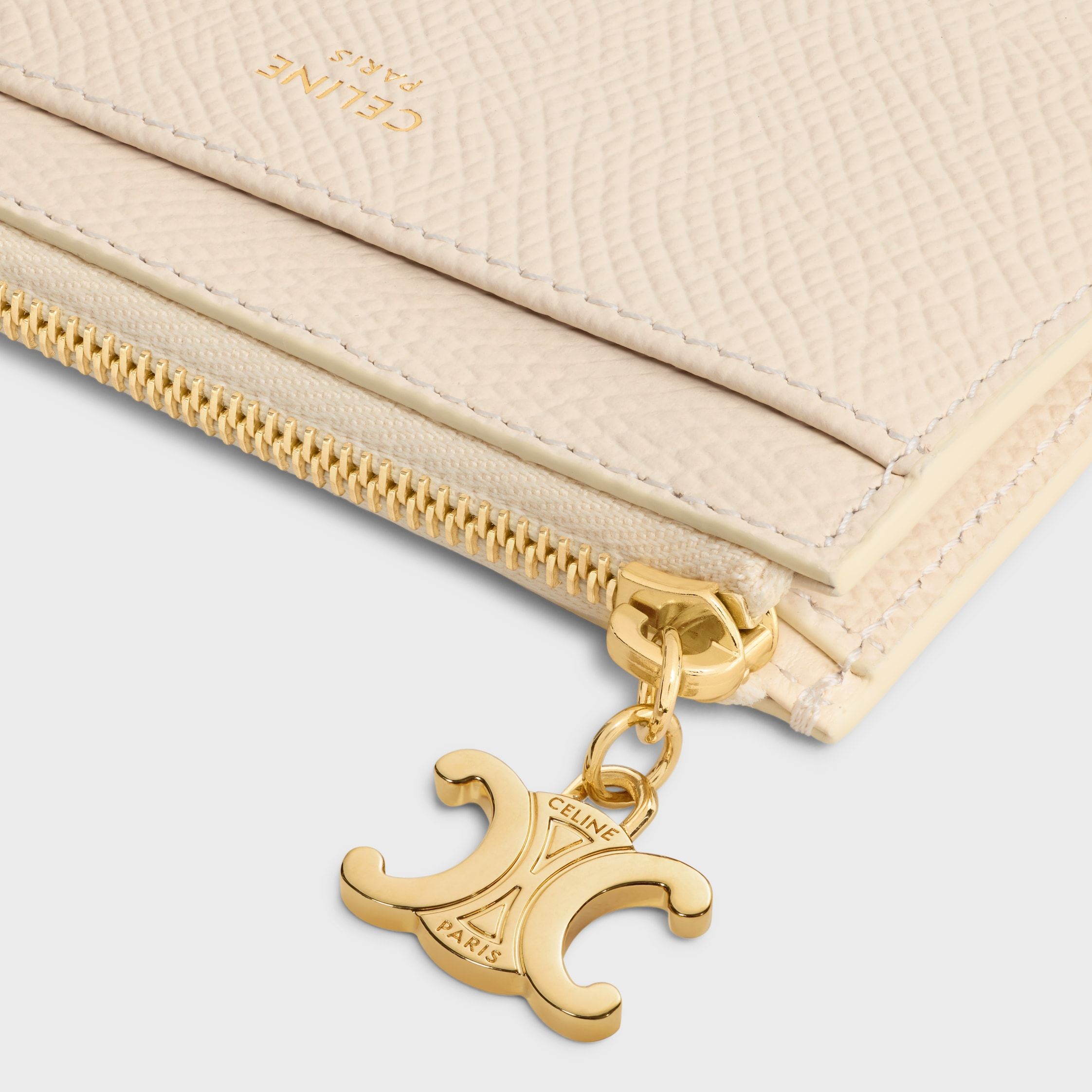 Celine Zipped Card Holder Triomphe Charms In Grained Calfskin In White