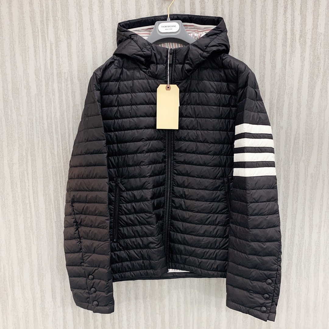 Thom Browne 4-bar Stripe Padded Jacket In Black
