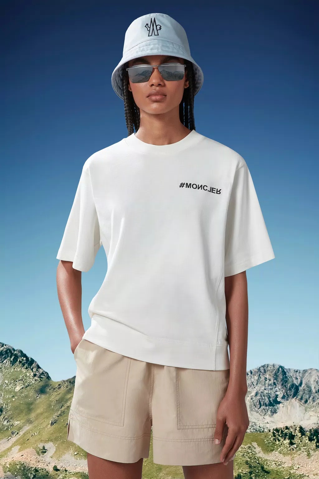 Moncler Logo T-shirt In White
