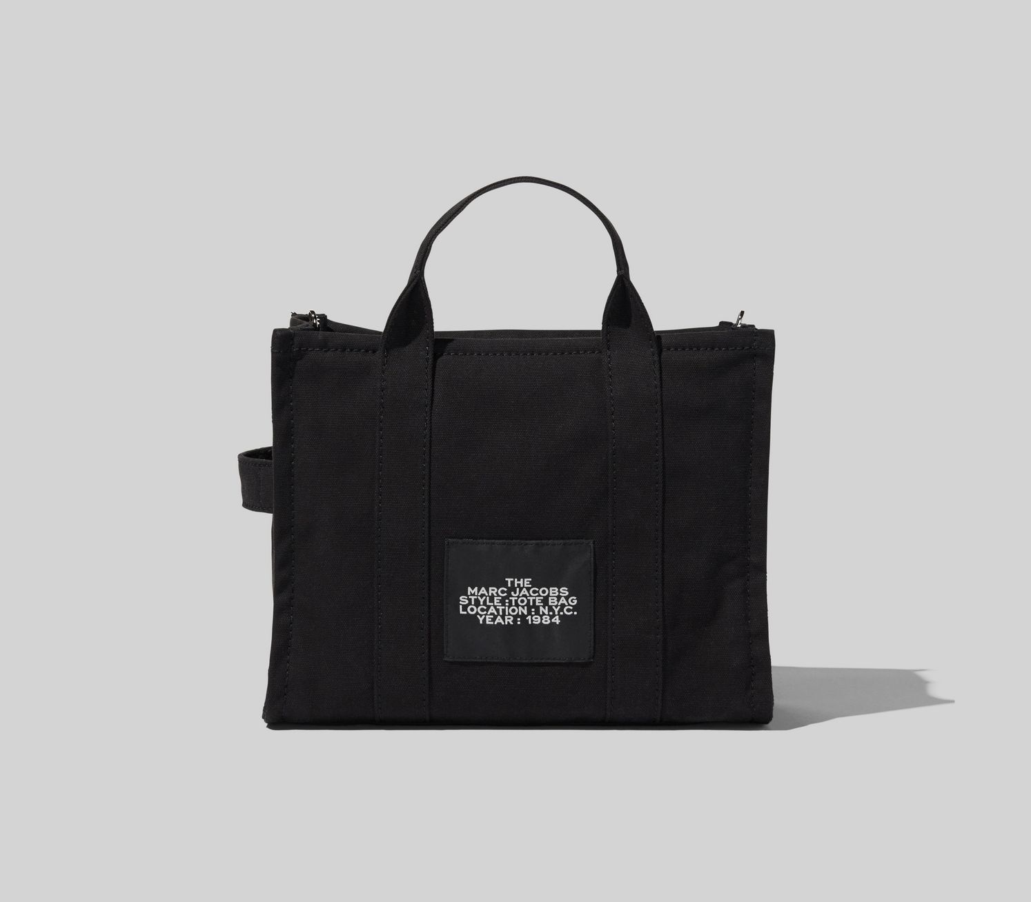 Marc Jacobs Medium Handbag In Black