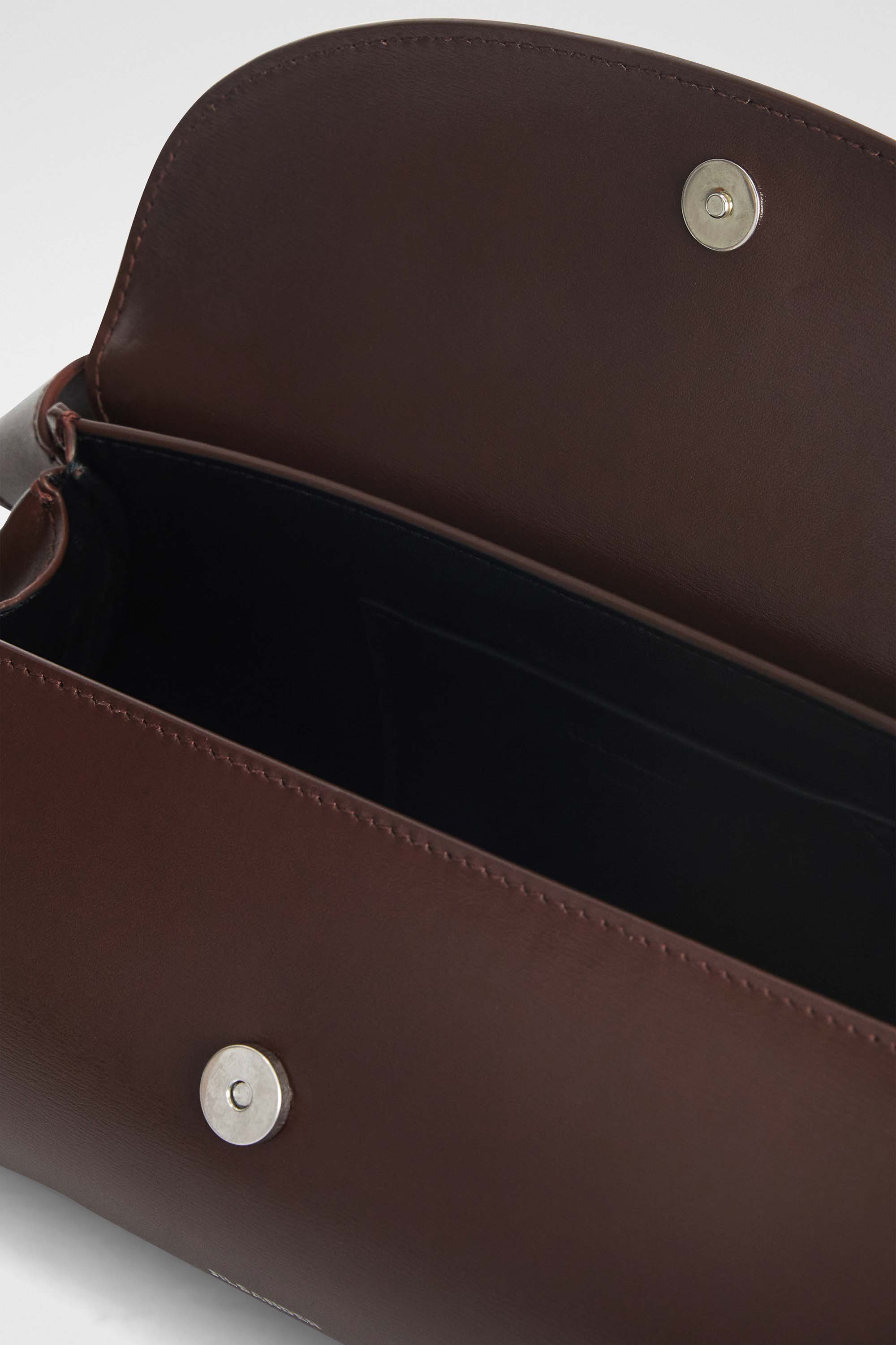 Jil Sander Cannolo Small Leather Trapeze Shoulder Bag In Brown