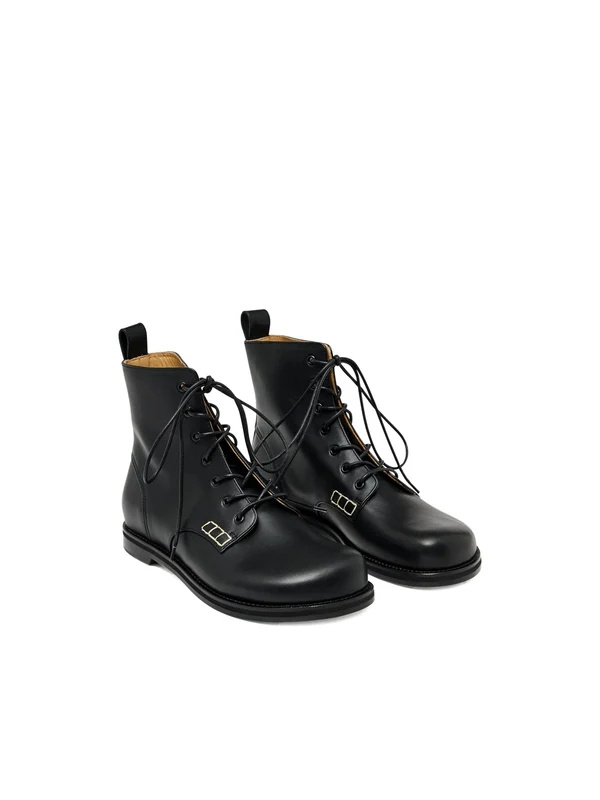 Jw Anderson Lace-up Leather Boots In Black