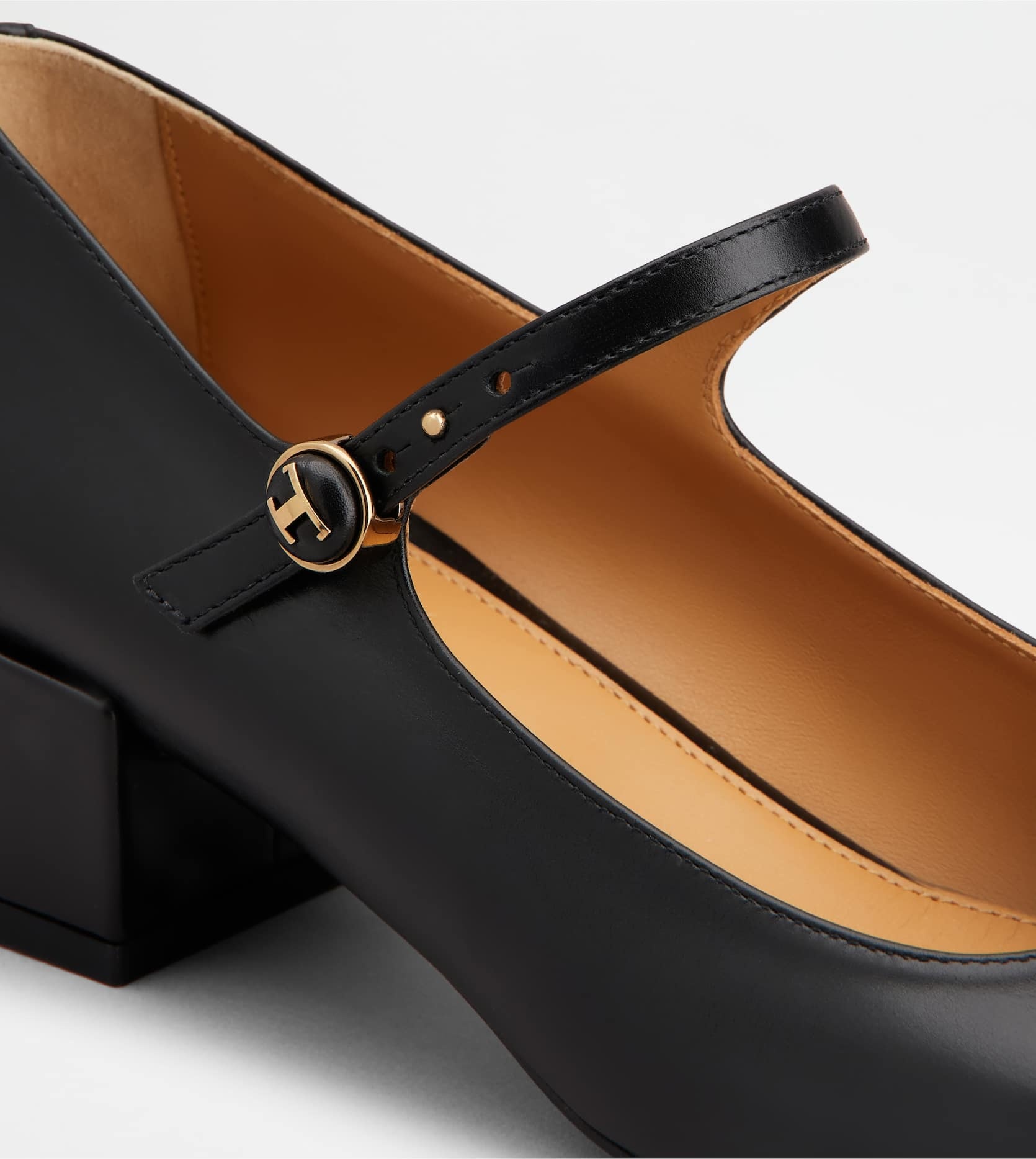 Tod's Leather Pumps