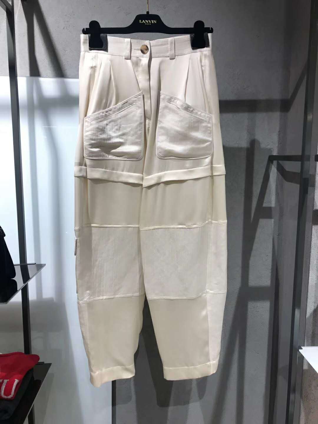 Lanvin Pants In Beige Silk In White