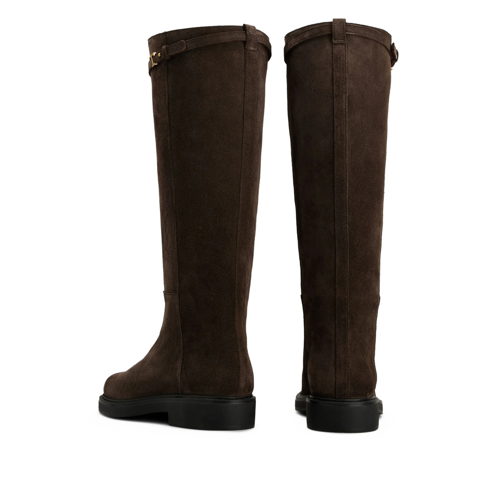 Tod's Round Toe Boots In Brown