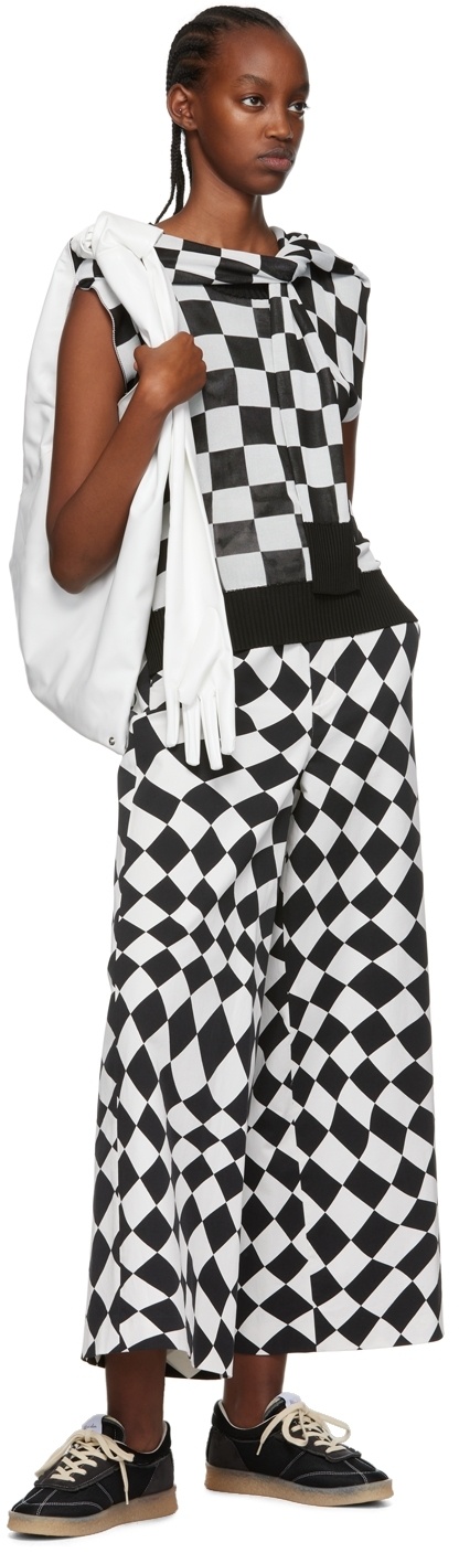 Mm6 Maison Margiela Logo-spliced Sleeveless Knit Pullover In Multicolor