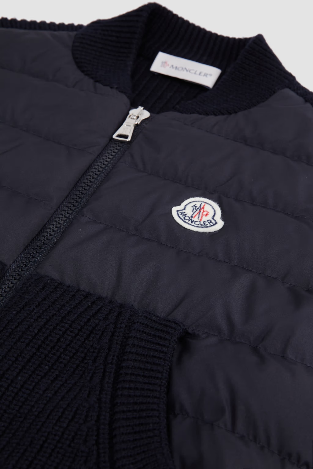 Moncler Logo Patch Quilted Jacket In Blue