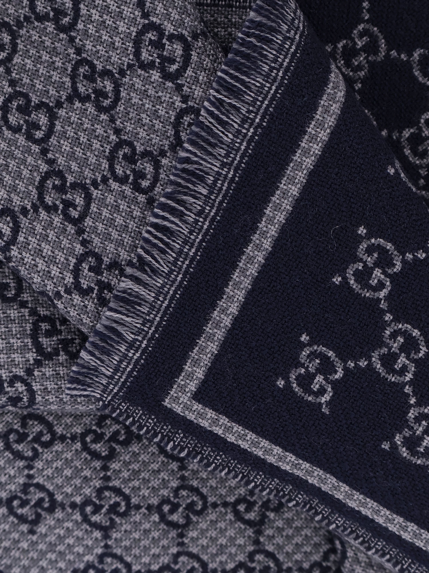 Gucci Fashionable Scarf Reversible Fringed Edges In Blue
