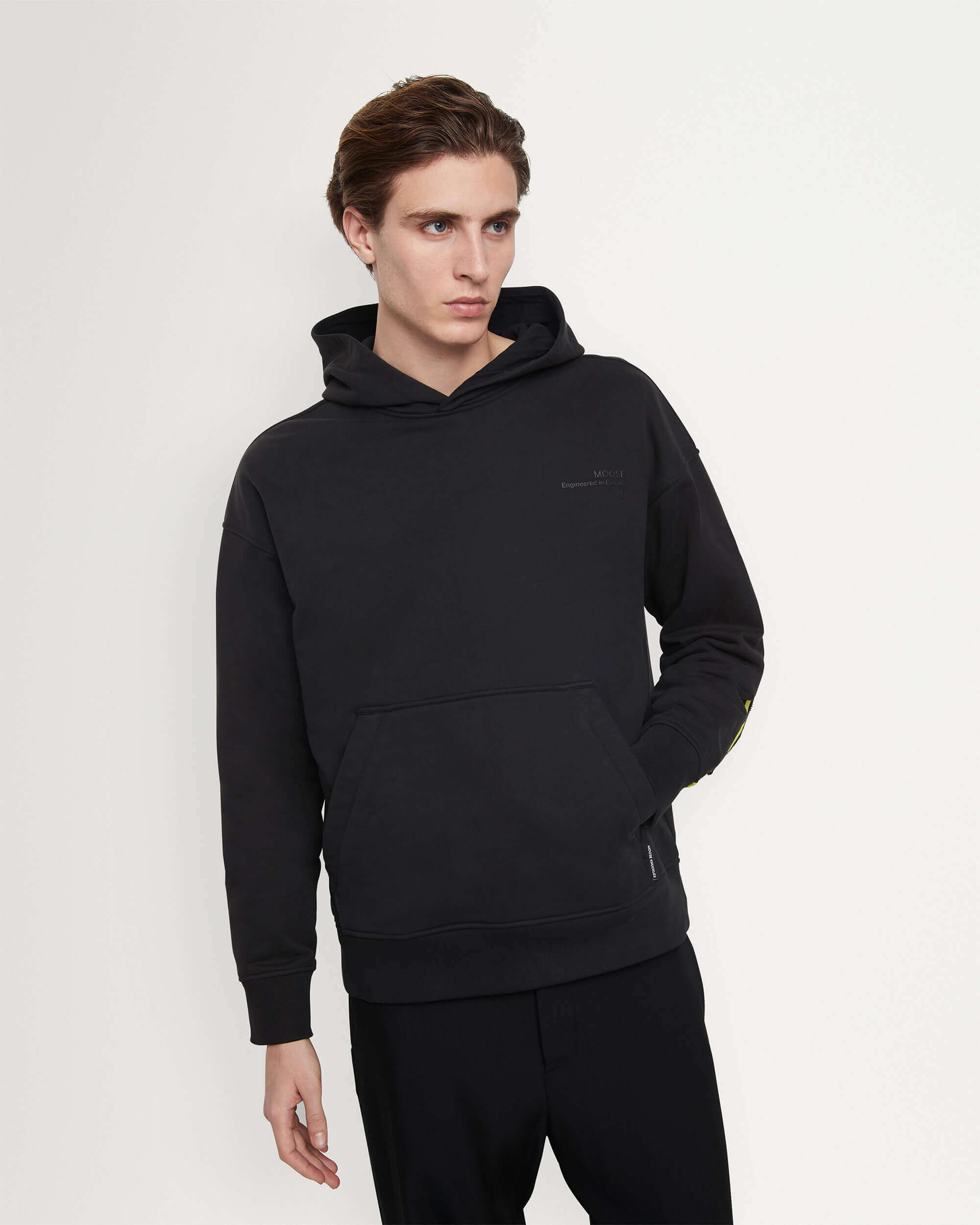 Moose Knuckles Deschamps Zipped-logo Hoodie In Black