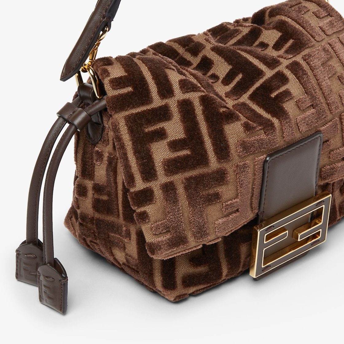 Fendi Tobacco Mamma Baguette Shoulder Bag In Brown