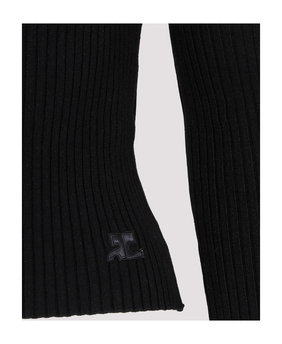 Courrèges Logo-appliqué V-neck Top In Black