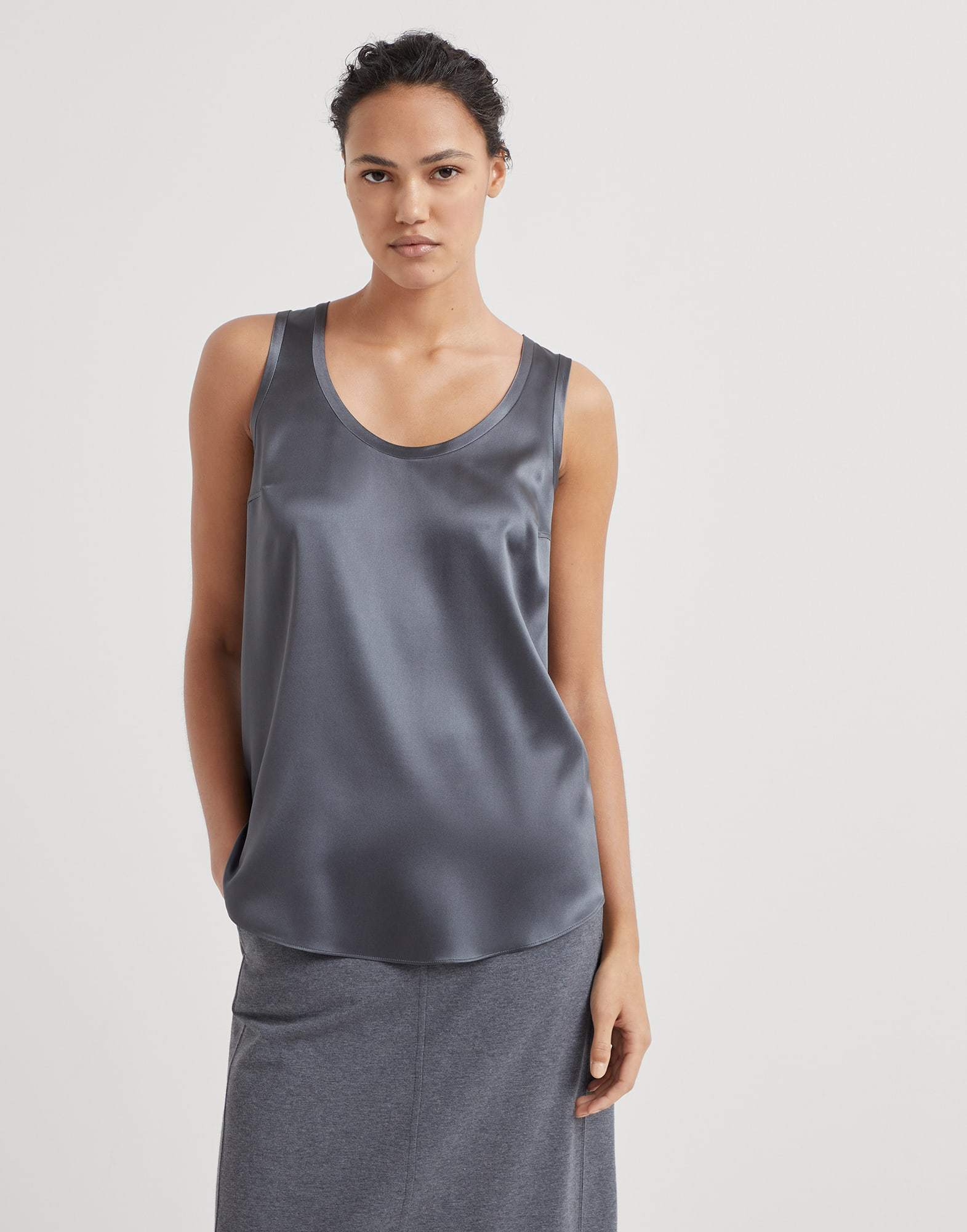 Brunello Cucinelli Sleeveless Silk Top In Gray