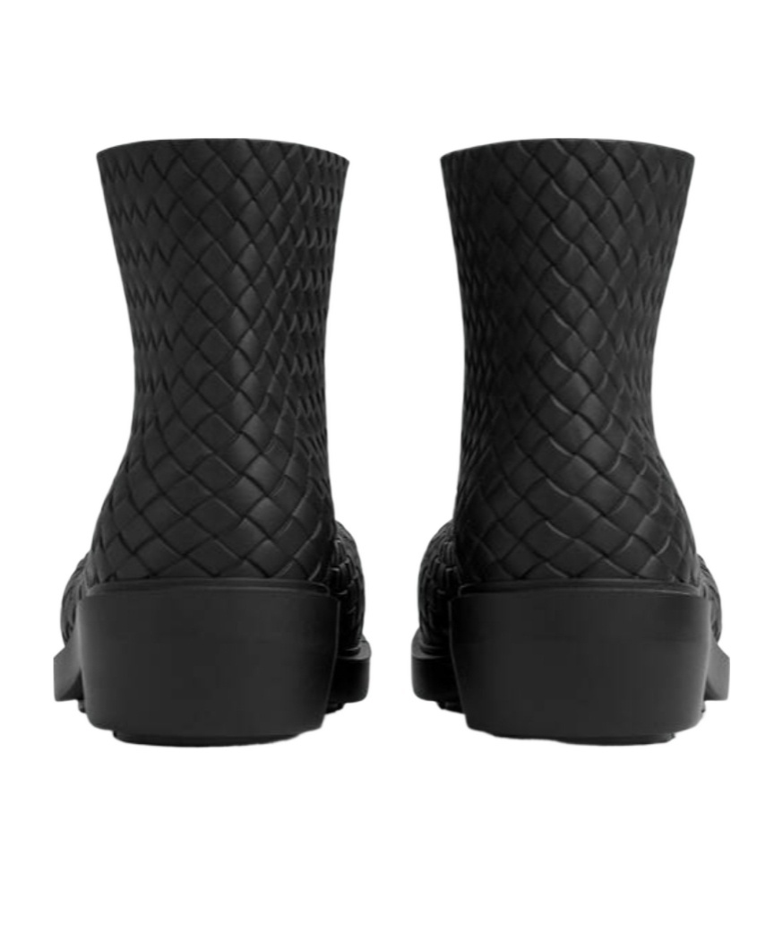 Bottega Veneta Fireman Ankle Boots In Black