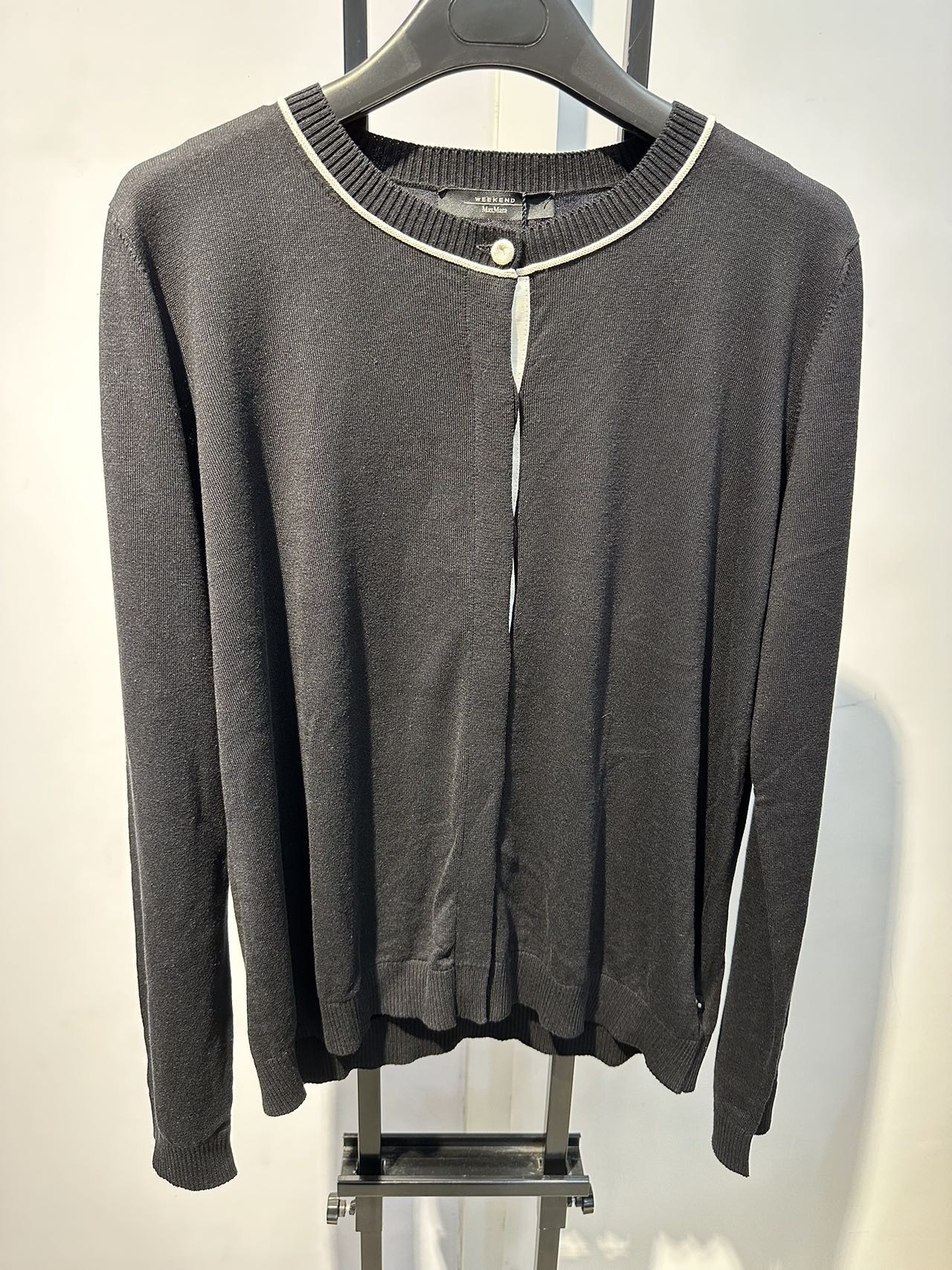 Weekend Max Mara Long-sleeved Sweater In Black
