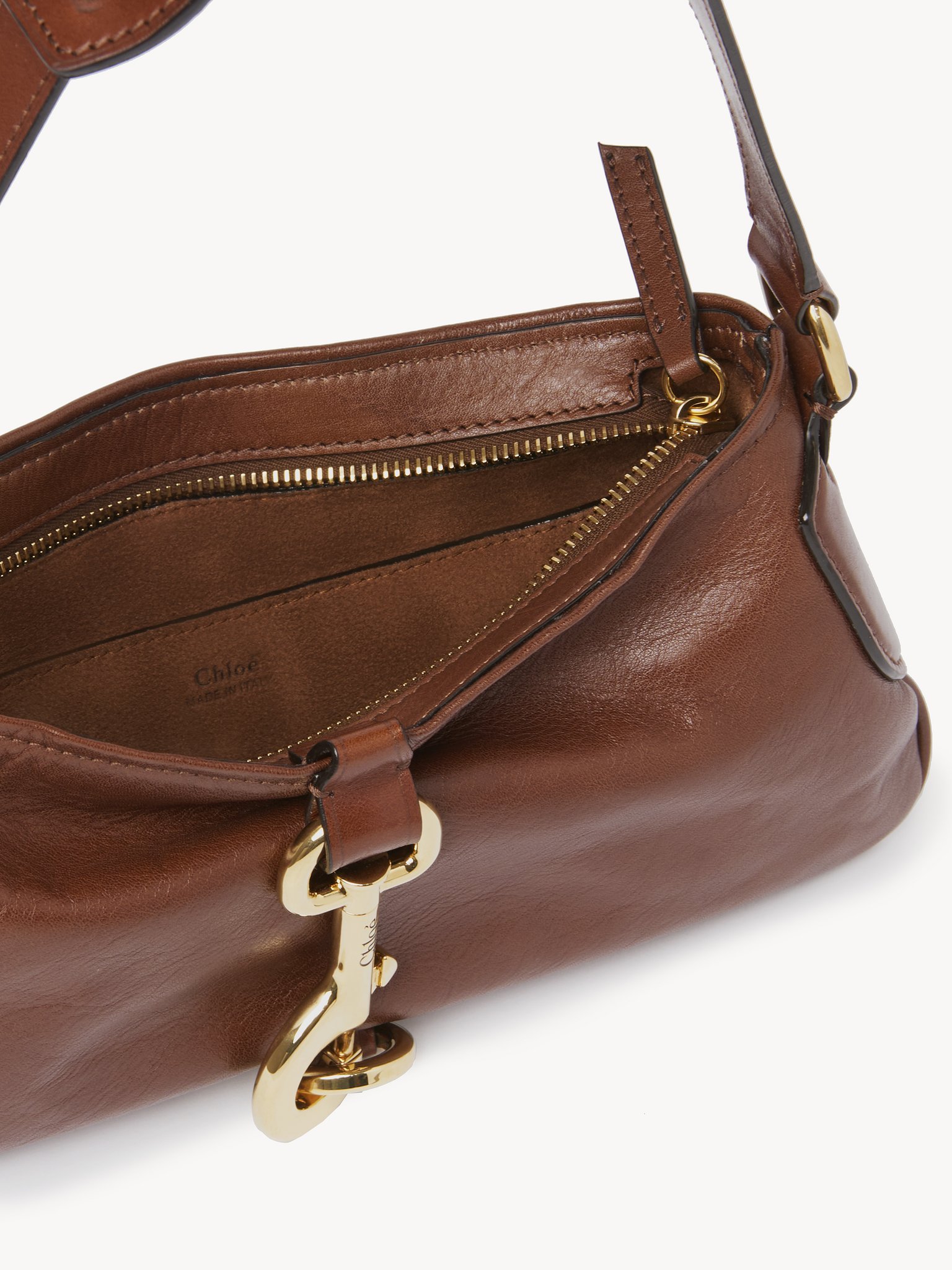 Chloé Kerala Shoulder Bag In Brown