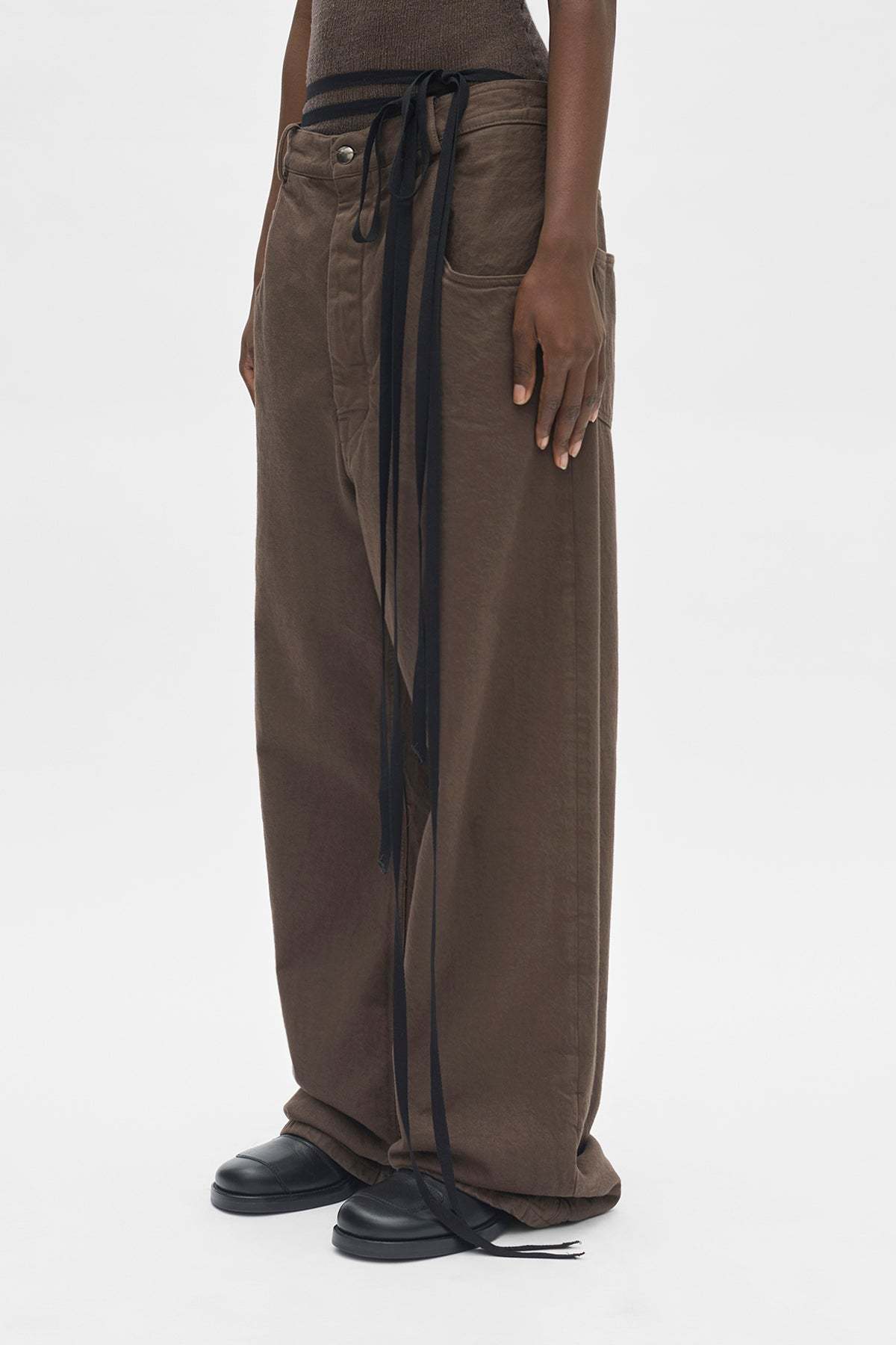 Ann Demeulemeester Belt Loop Denim Trousers In Brown