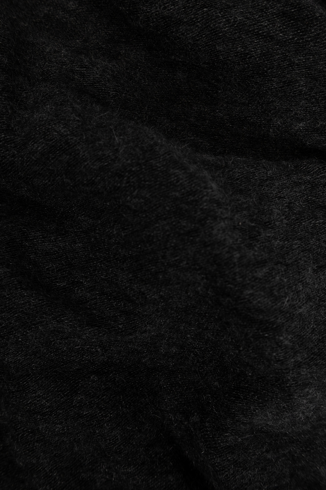 Isabel Marant Frayed Edge Knit Scarf In Black