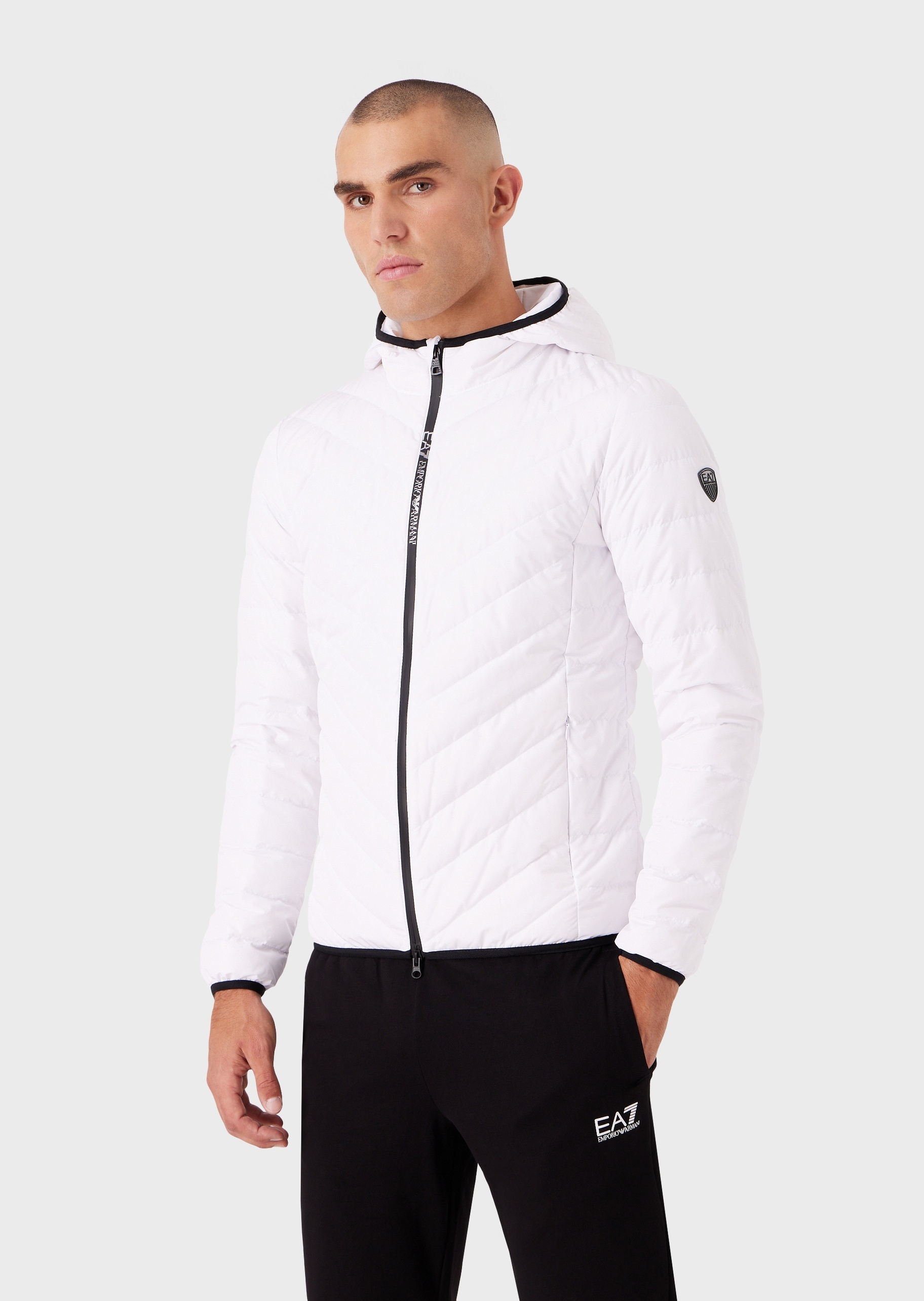 Ea7 Long-sleeved Hooded Down Jacket In White
